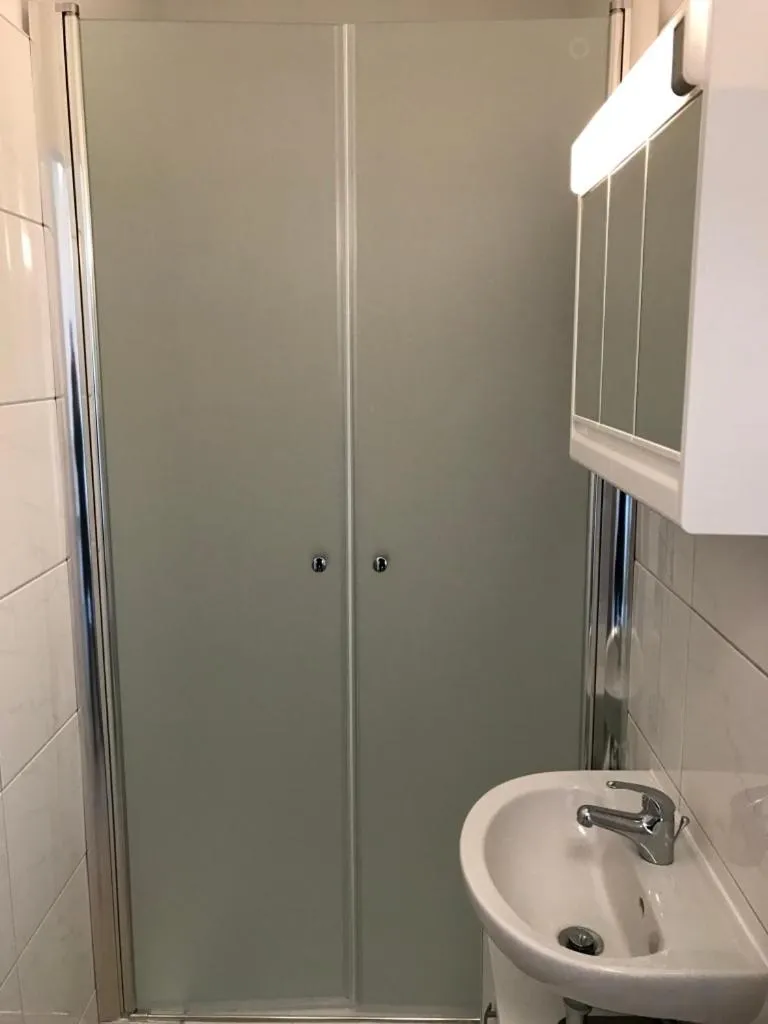 Shower in White House Castrop Rauxel