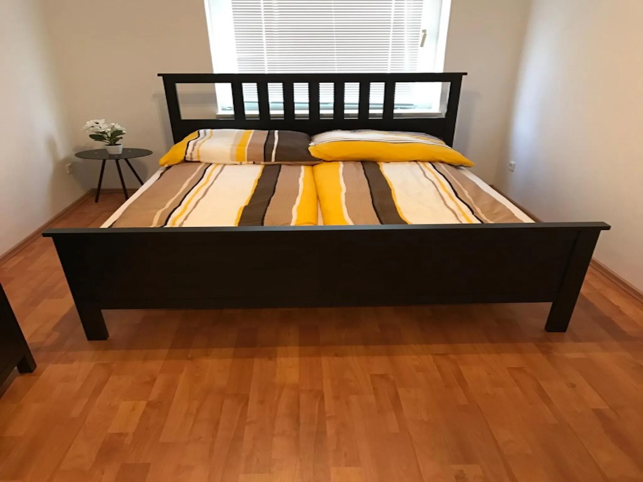 Bedroom, Bed in White House Castrop Rauxel