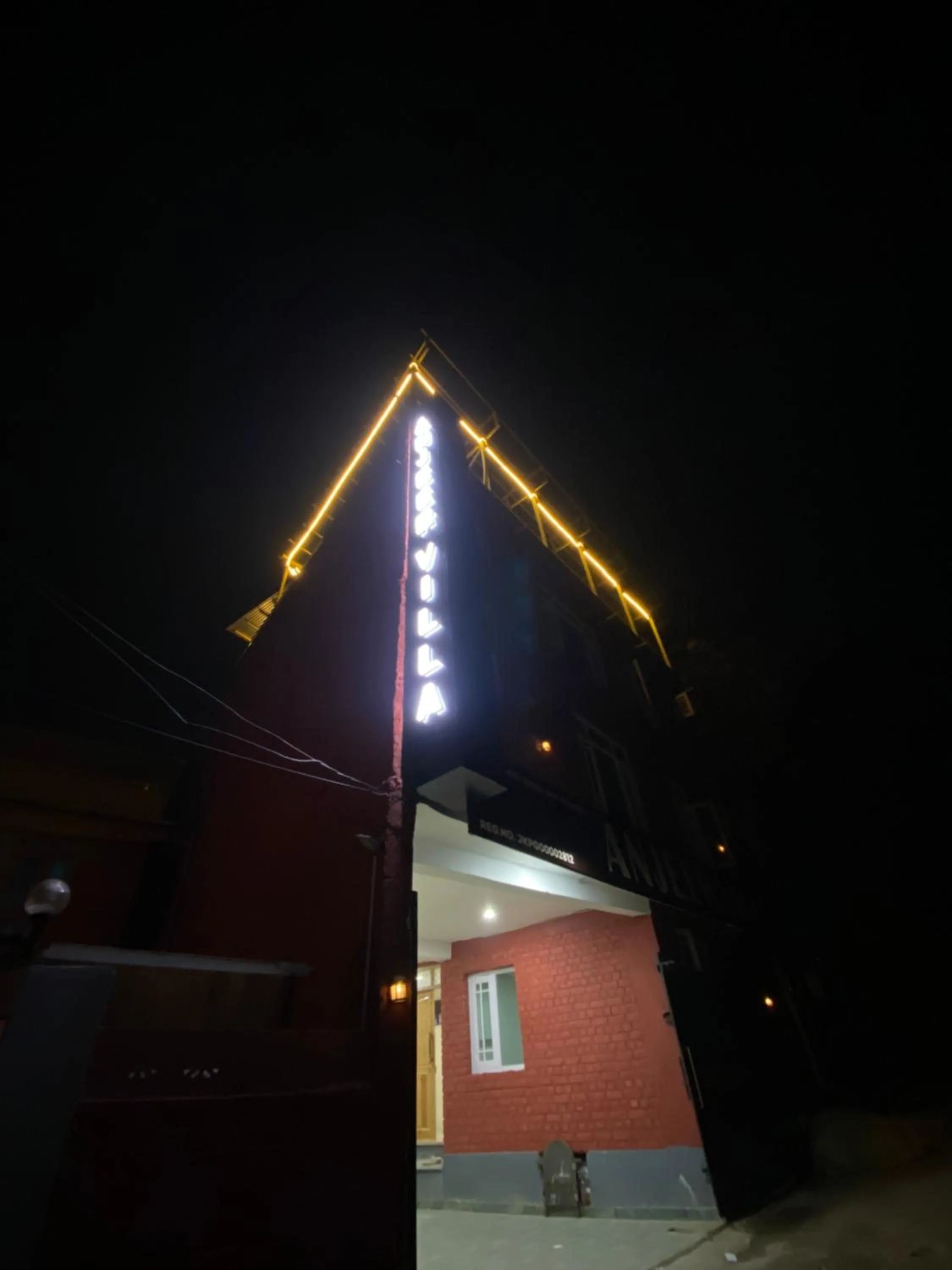 Anjeer villa