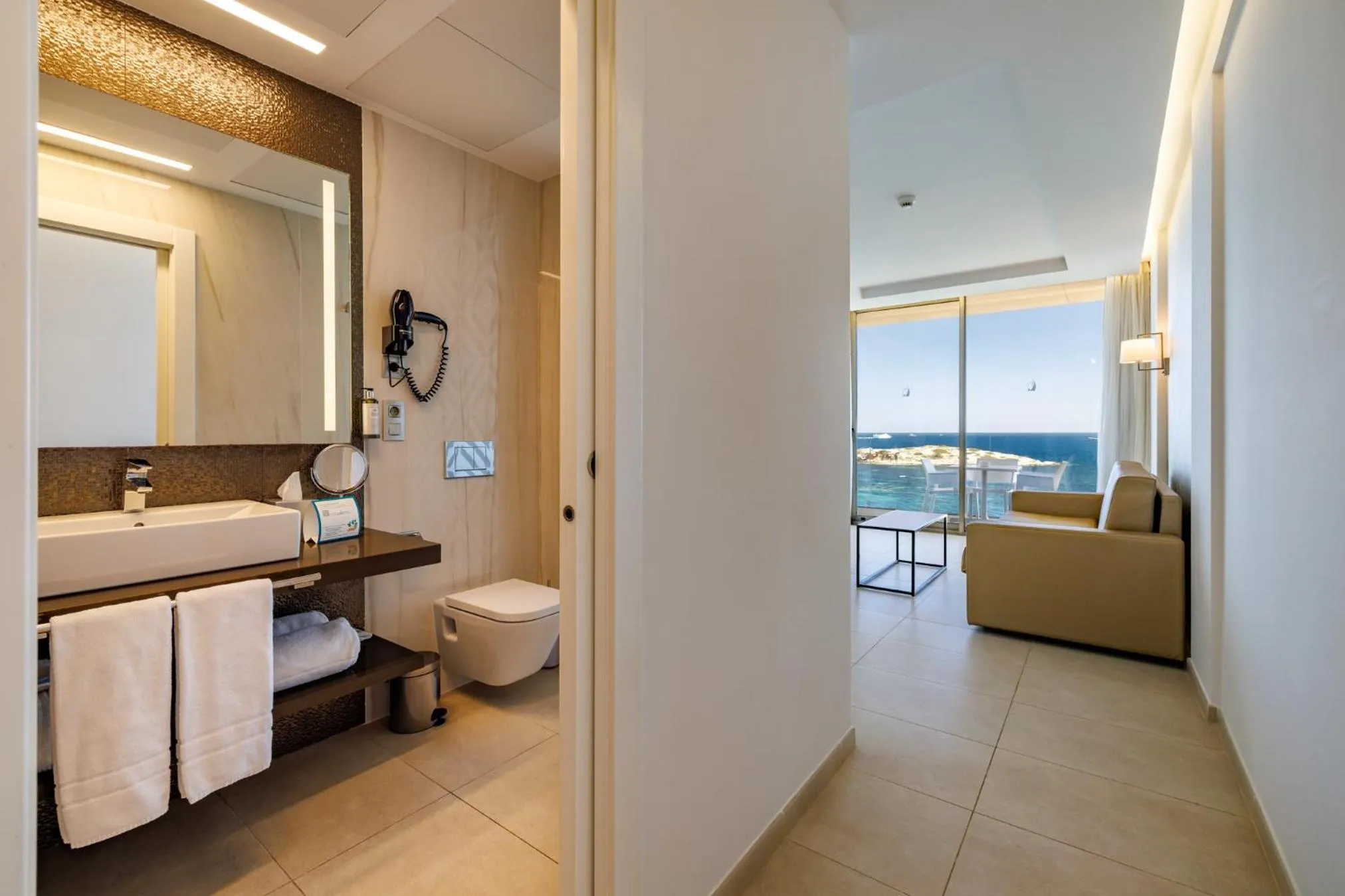 Bathroom in Hotel Torre del Mar - Ibiza