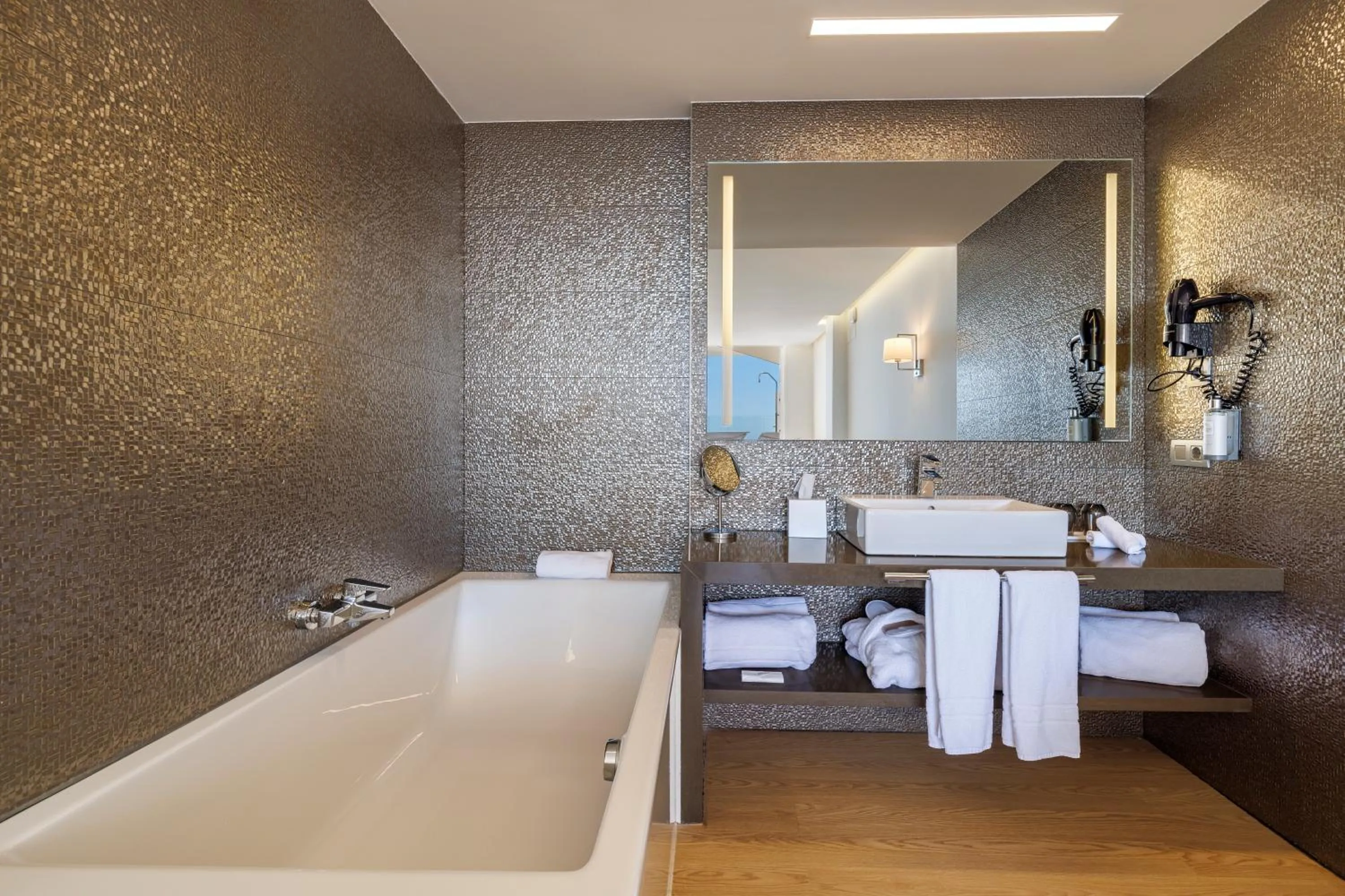 Bathroom in Hotel Torre del Mar - Ibiza
