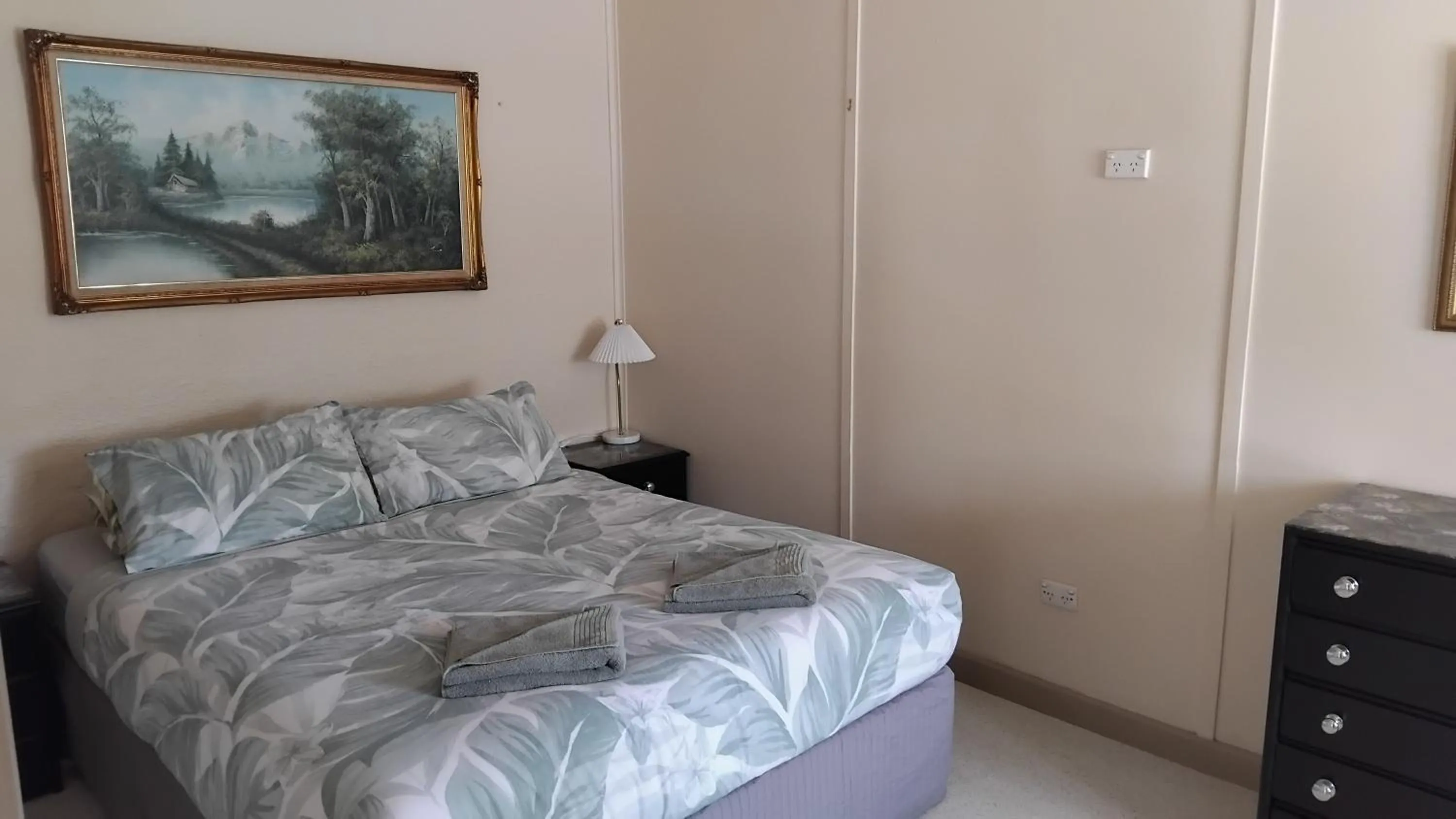 Bedroom, Bed in Lakes Entrance Holiday Units