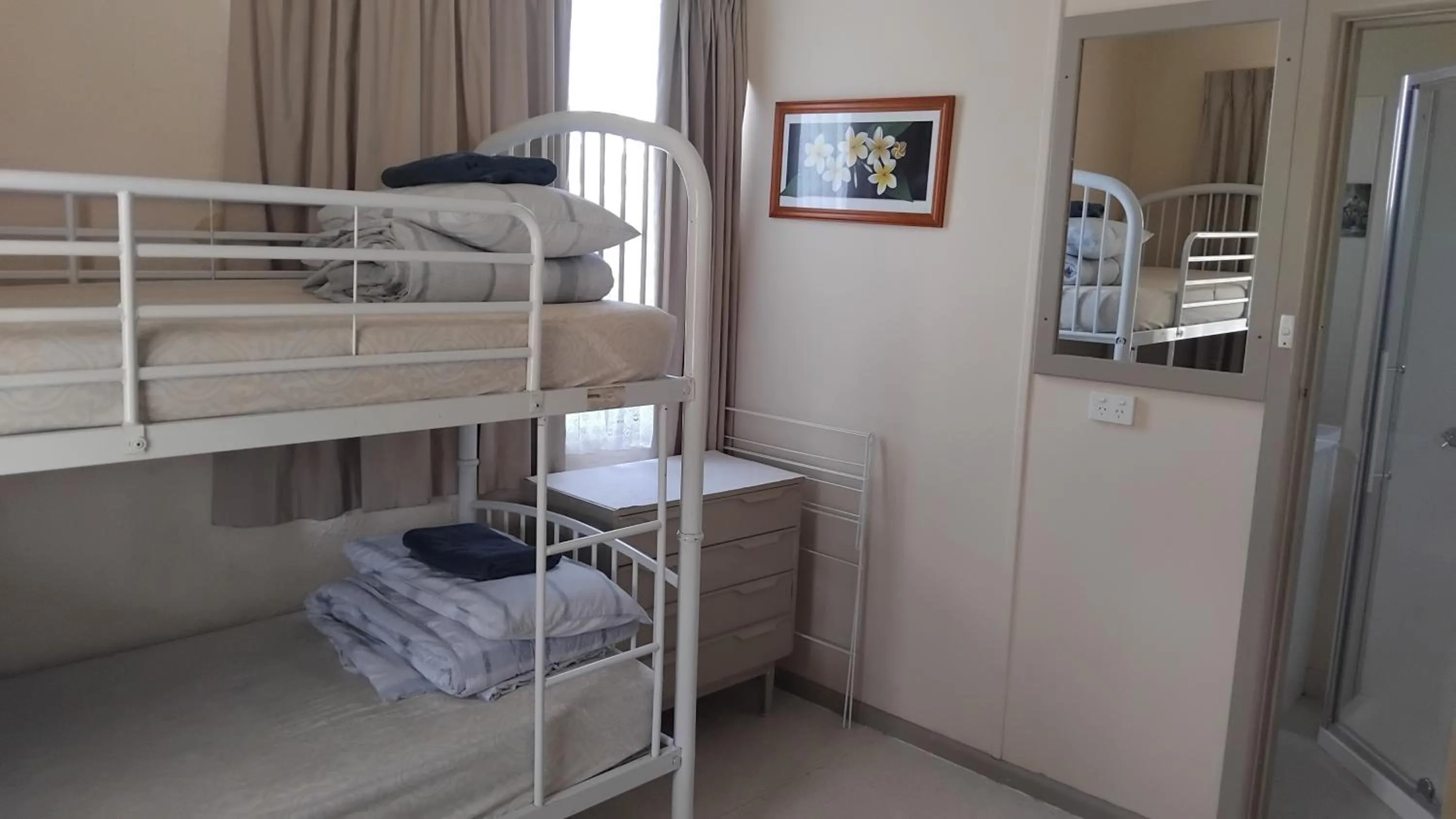 Bedroom, Bed in Lakes Entrance Holiday Units