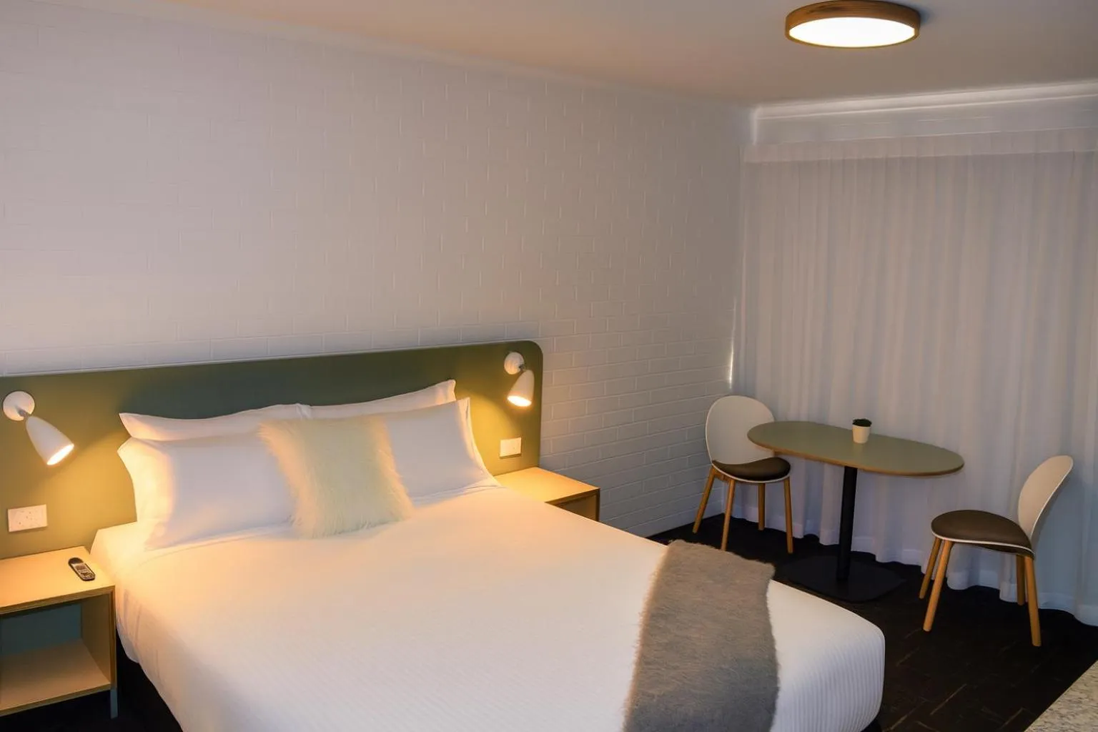 Bed in Wilsons Promontory Motel