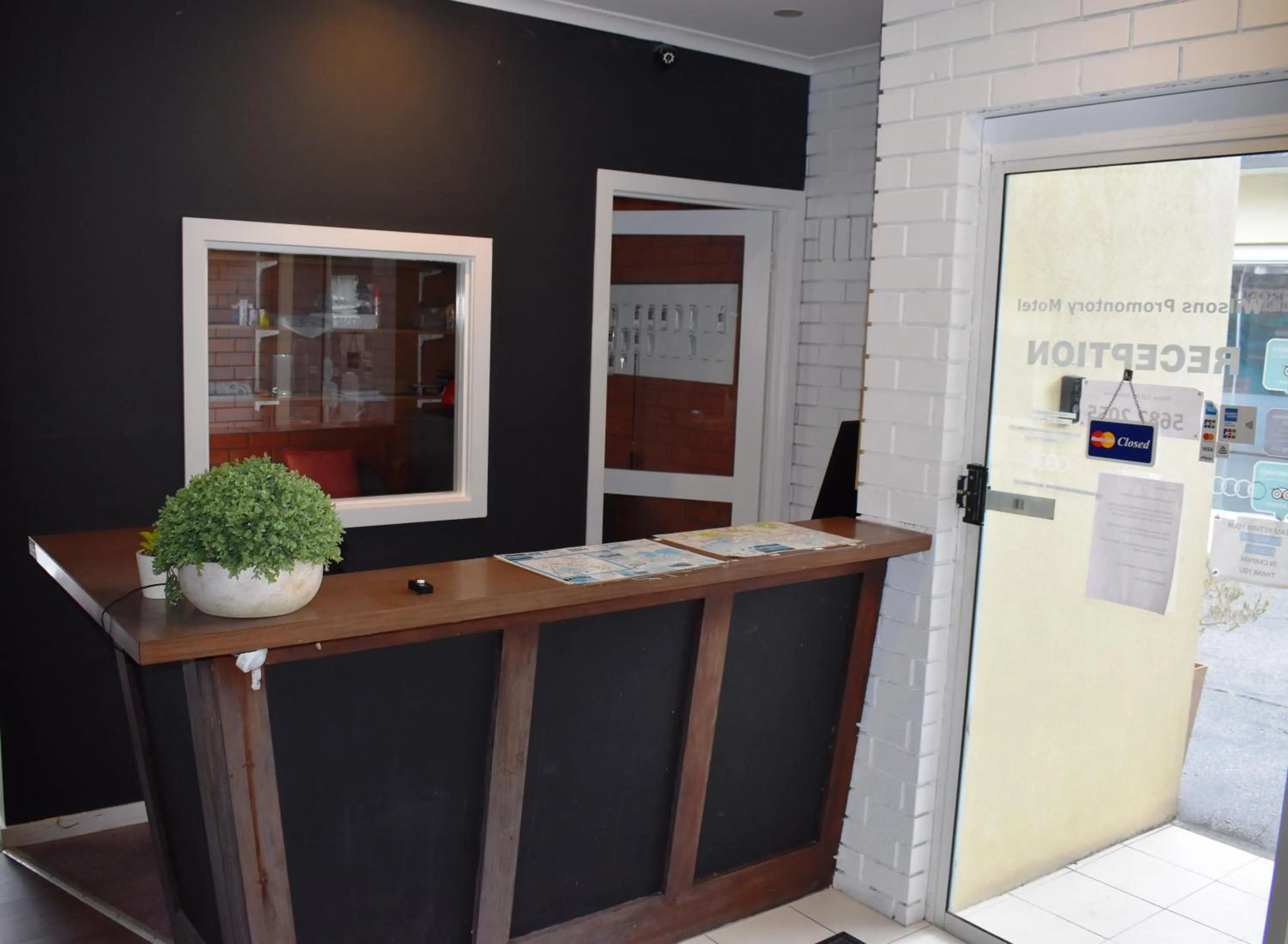 Lobby or reception in Wilsons Promontory Motel