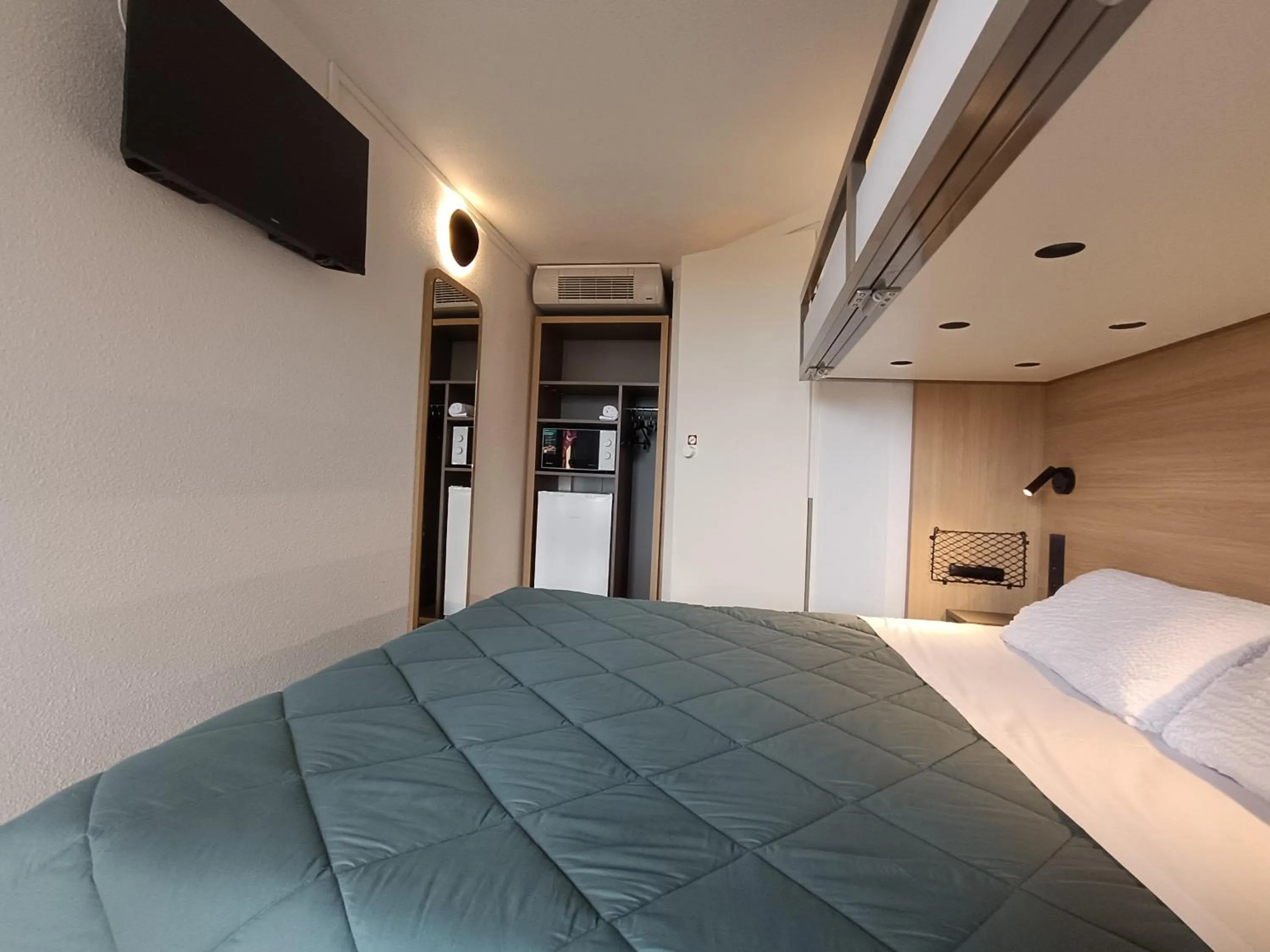 Bed in Premiere Classe Saintes