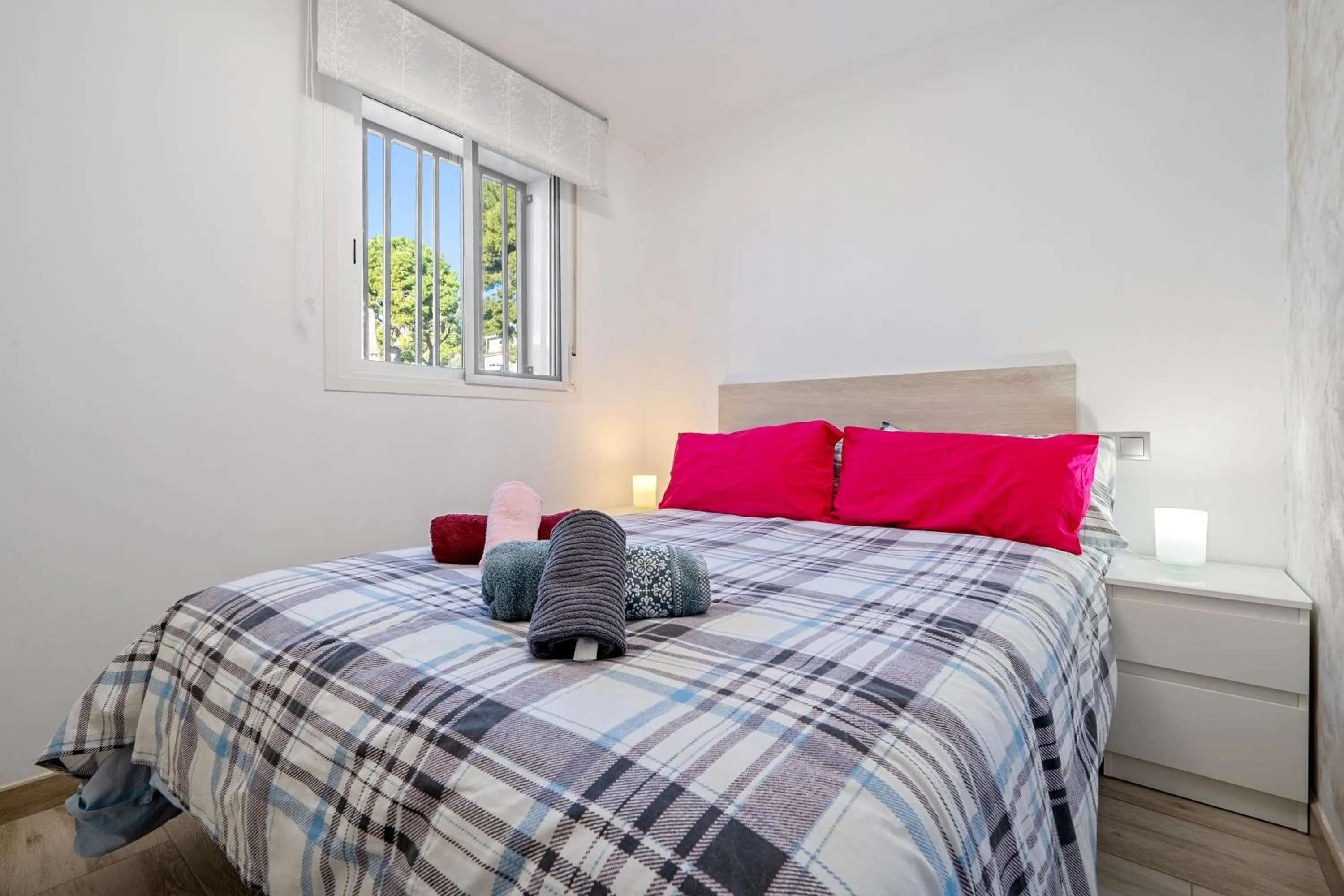 Living room, Bed in Escapada de ciudad al aire libre