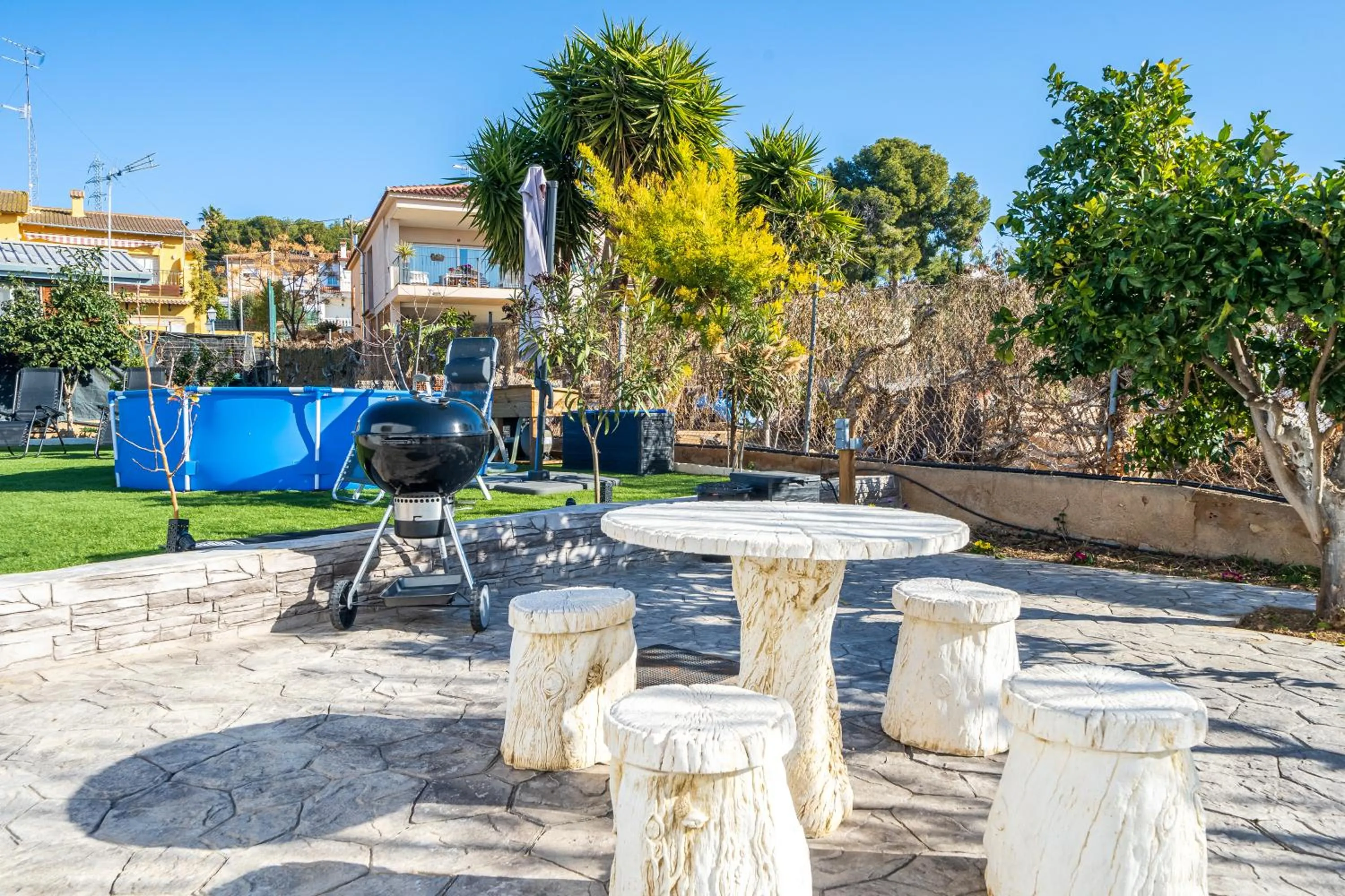 Property building in Escapada de ciudad al aire libre