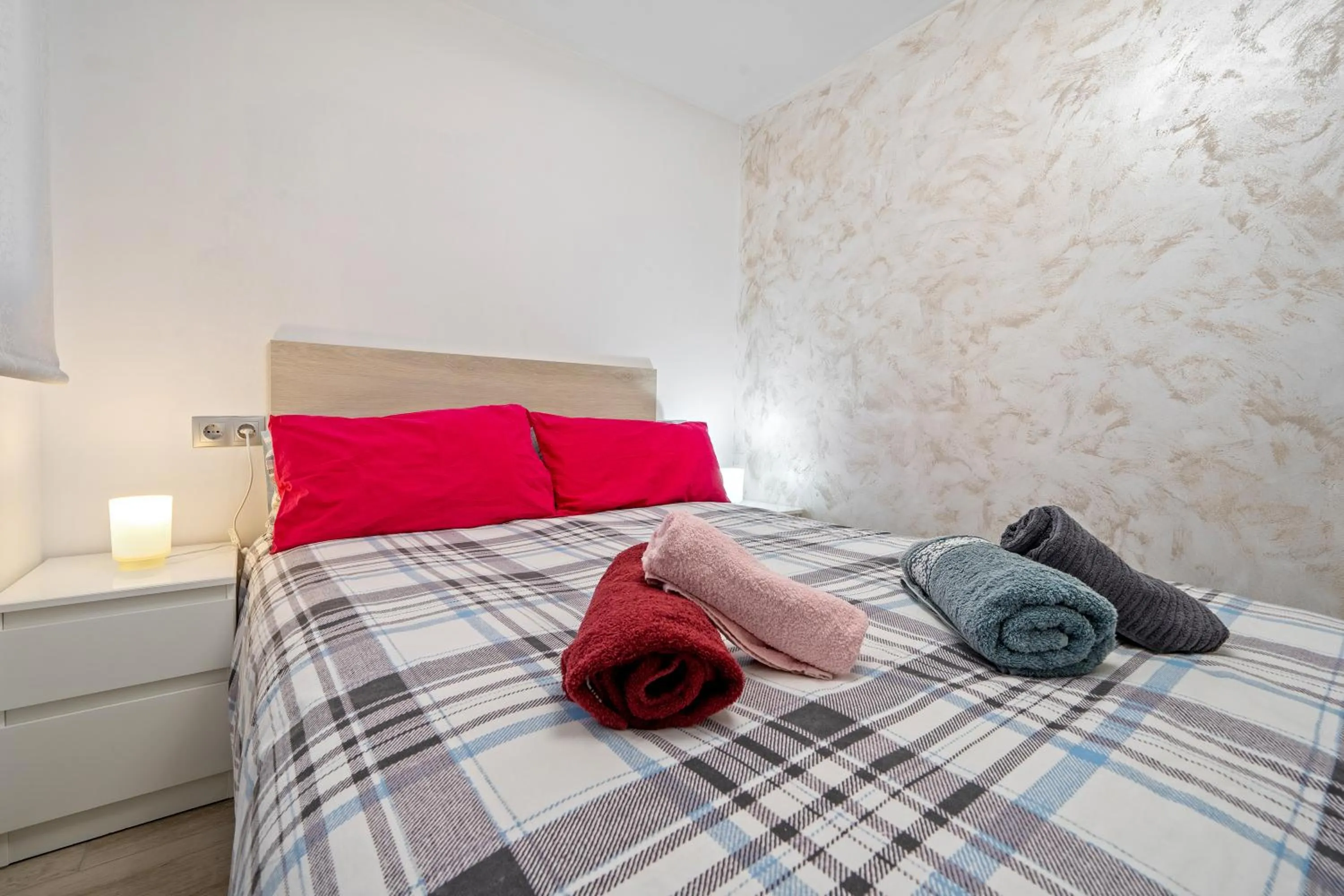 Living room, Bed in Escapada de ciudad al aire libre