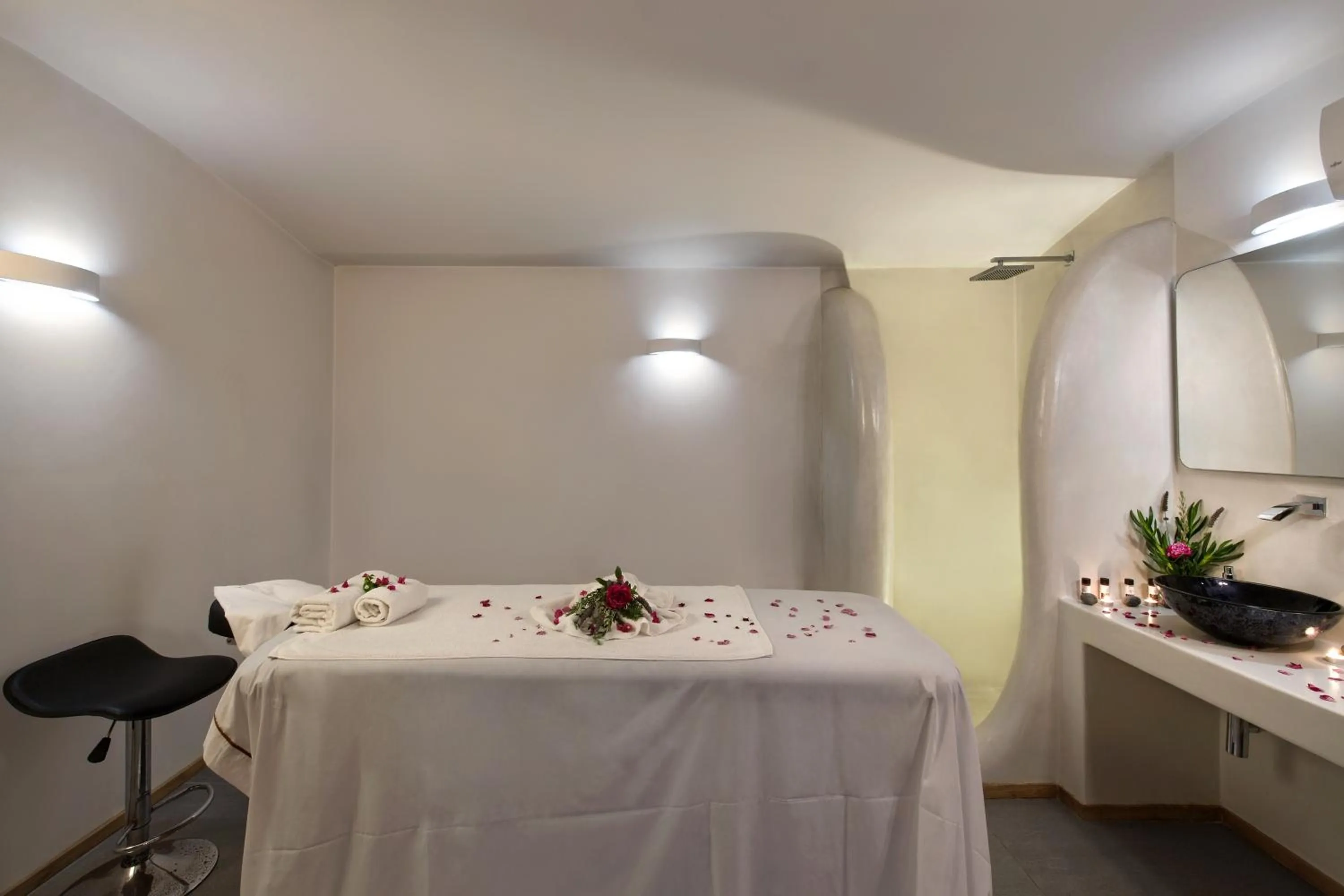 Massage in Elea Resort - Adults Only