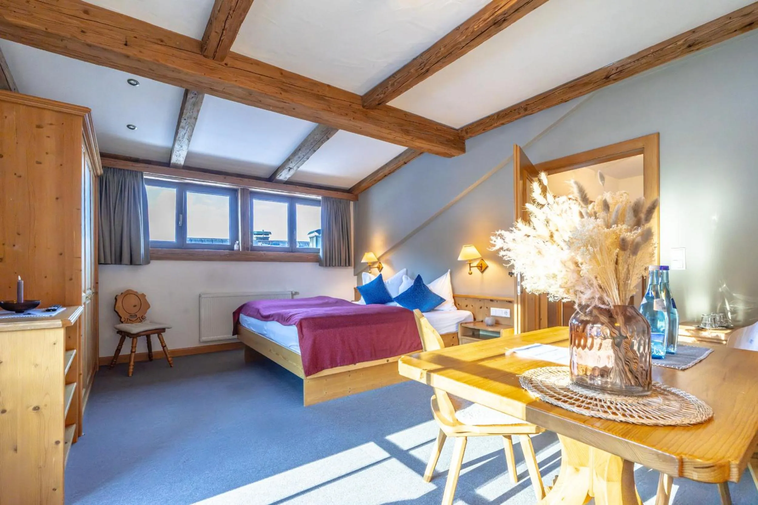 Bed in Gasthof Auwirt in Aurach