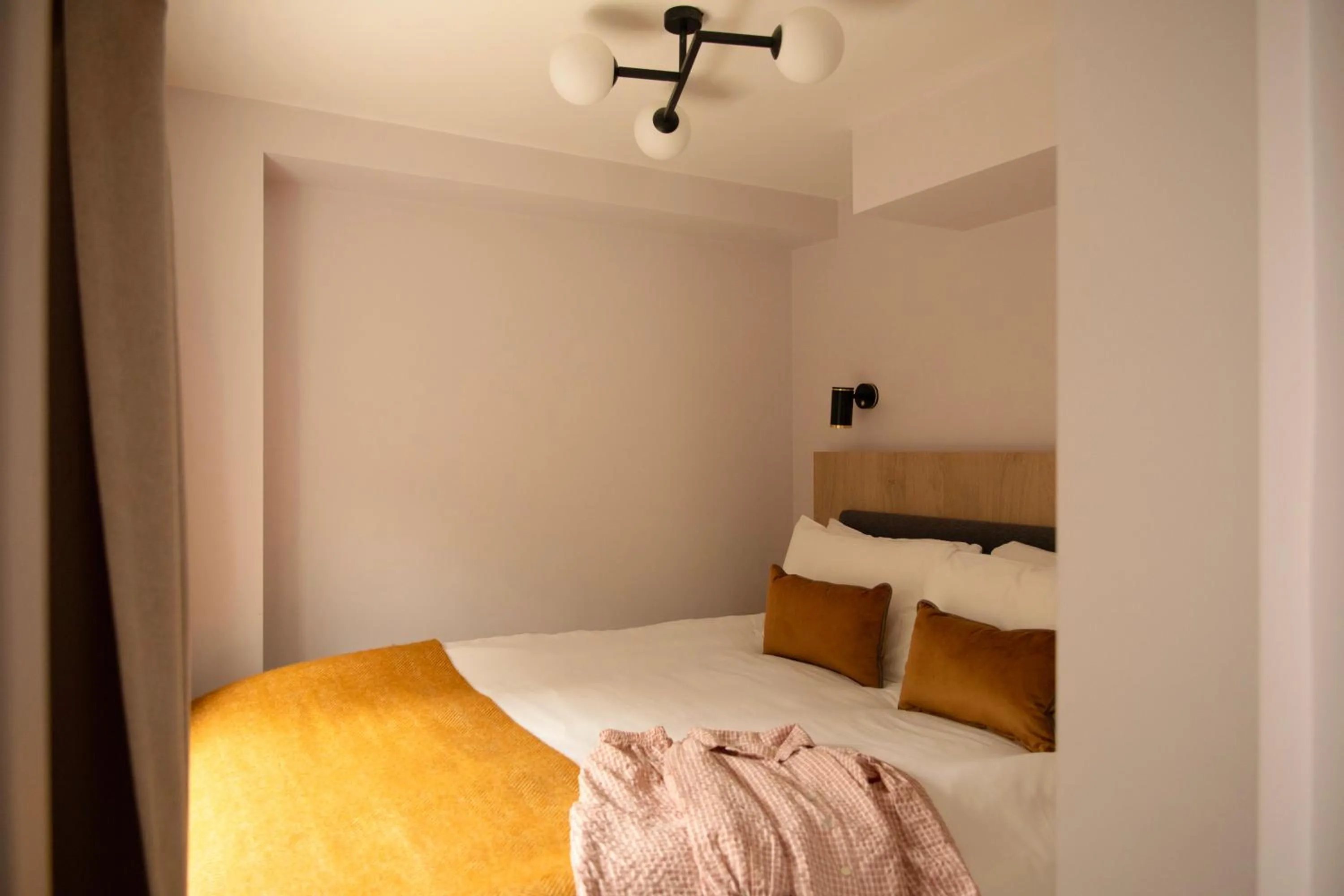 Bed in Bob W London Olympia