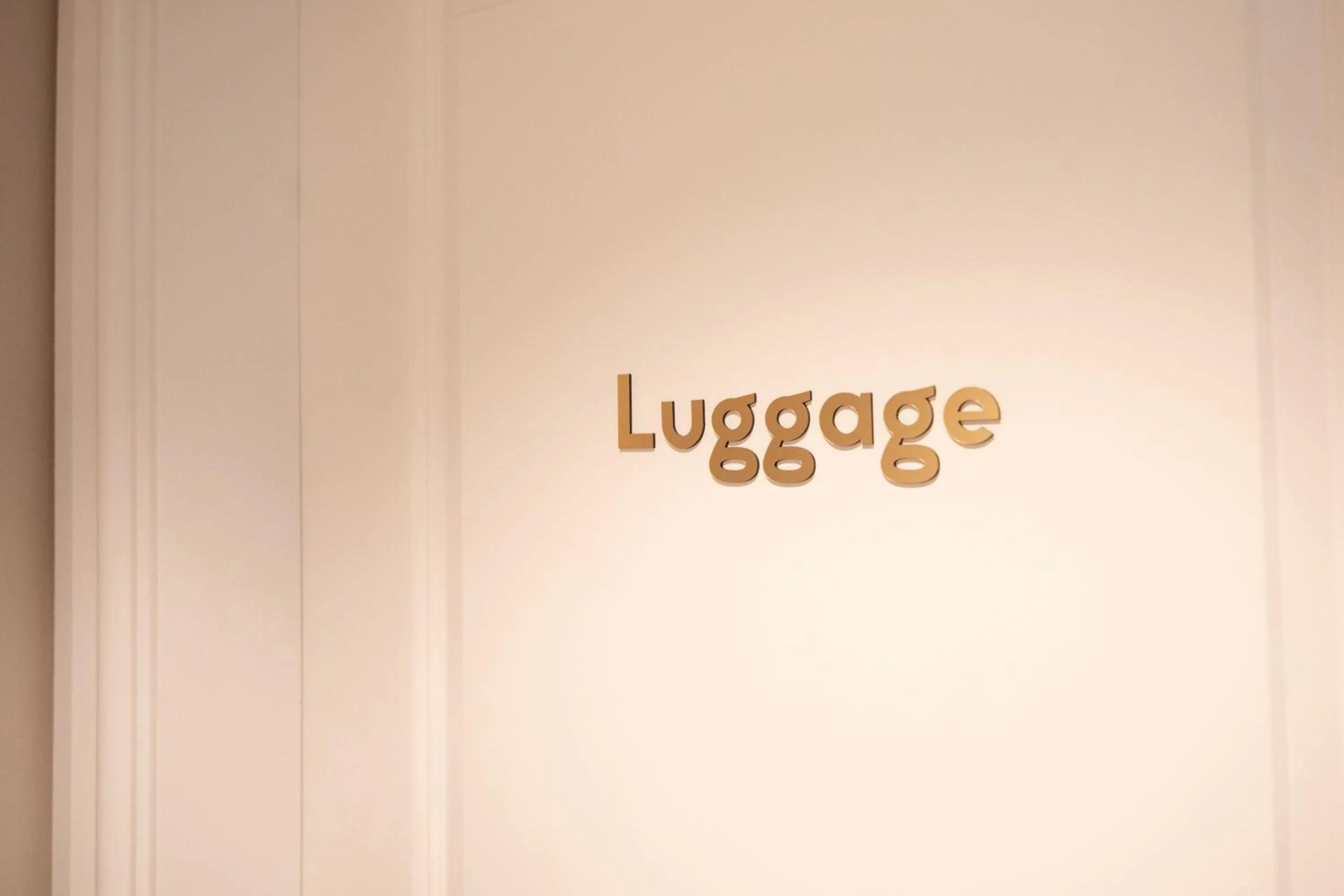 storage in Bob W London Olympia