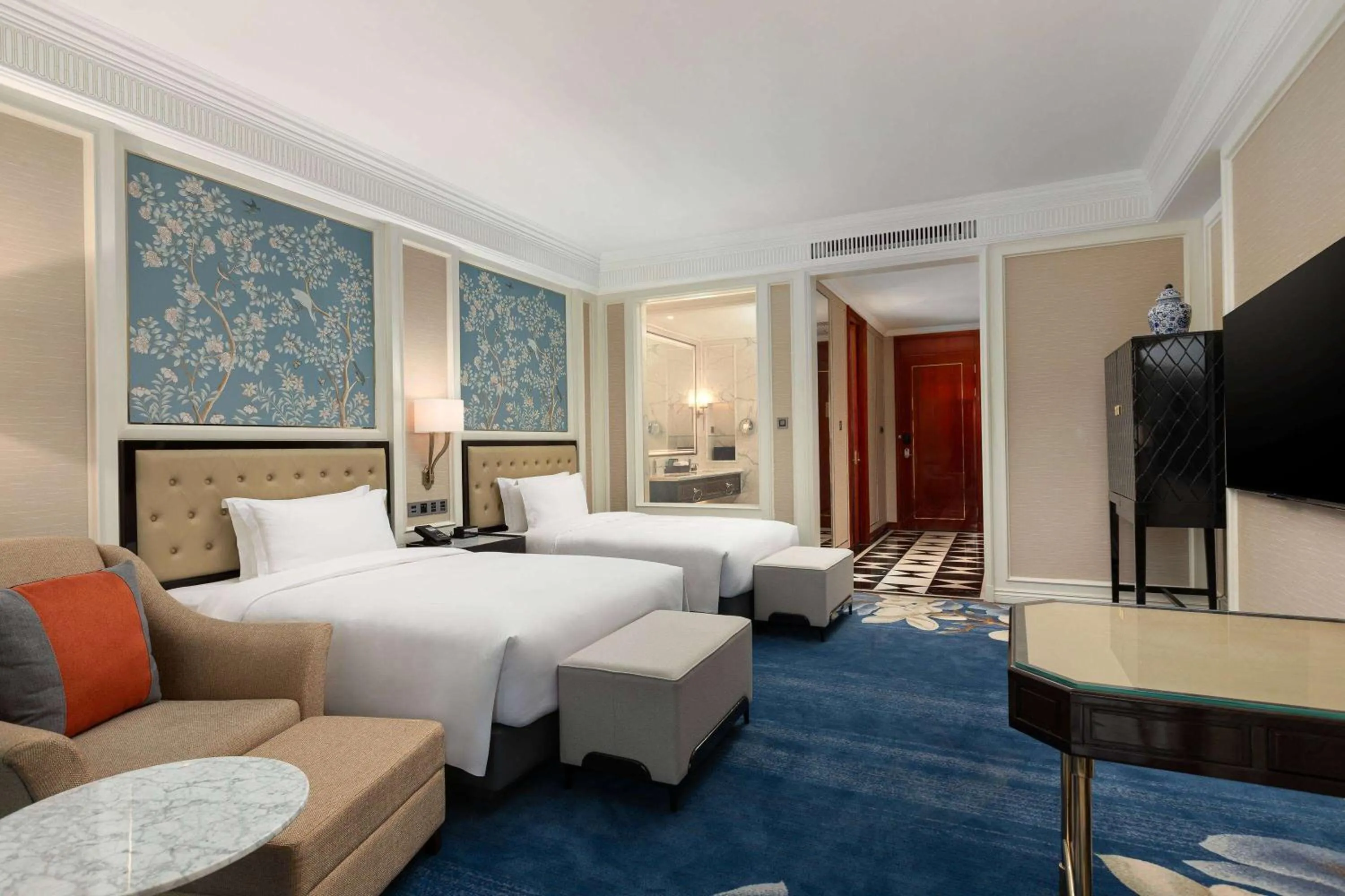 Photo of the whole room, Bed in Wyndham Taian West