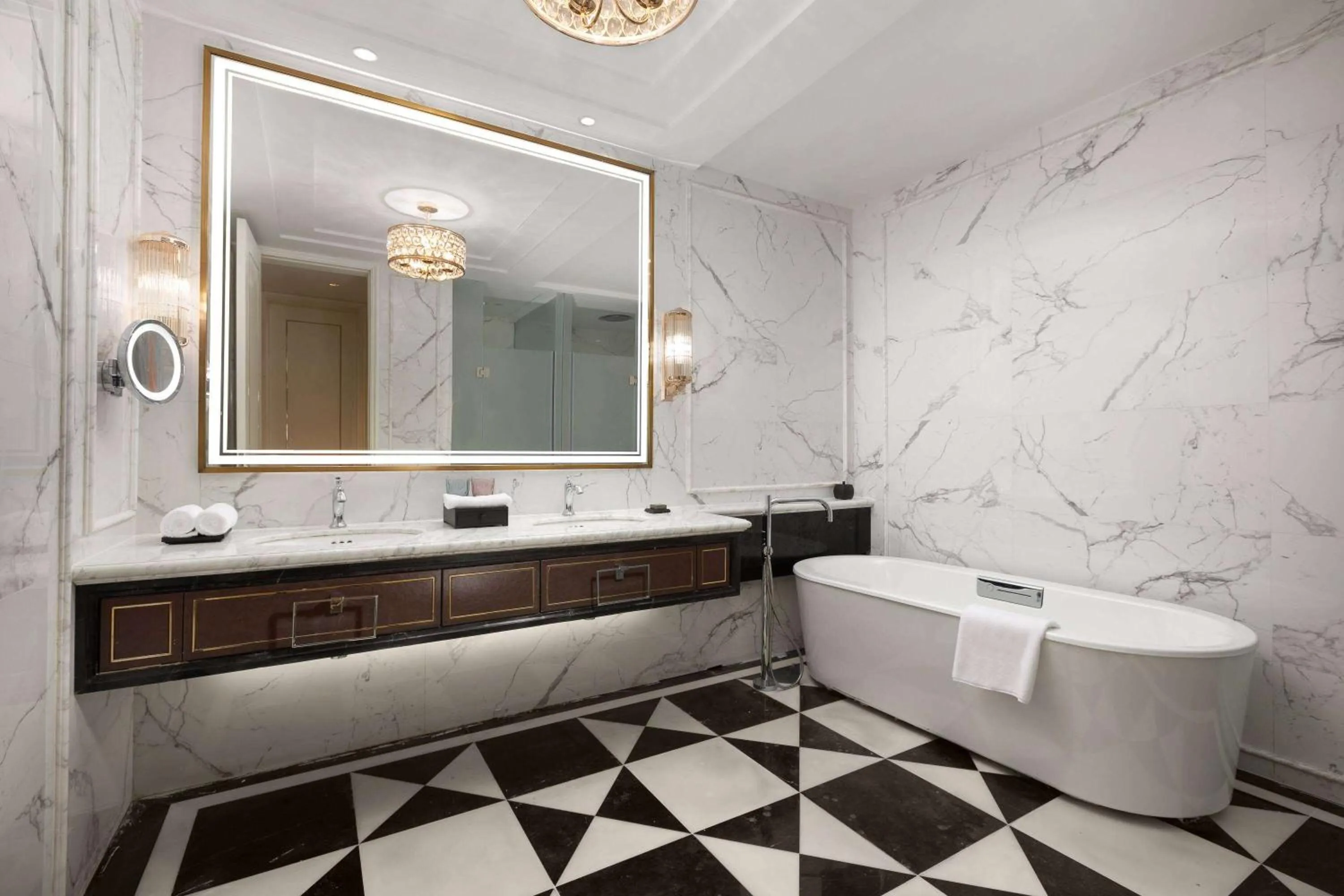 Photo of the whole room in Wyndham Taian West