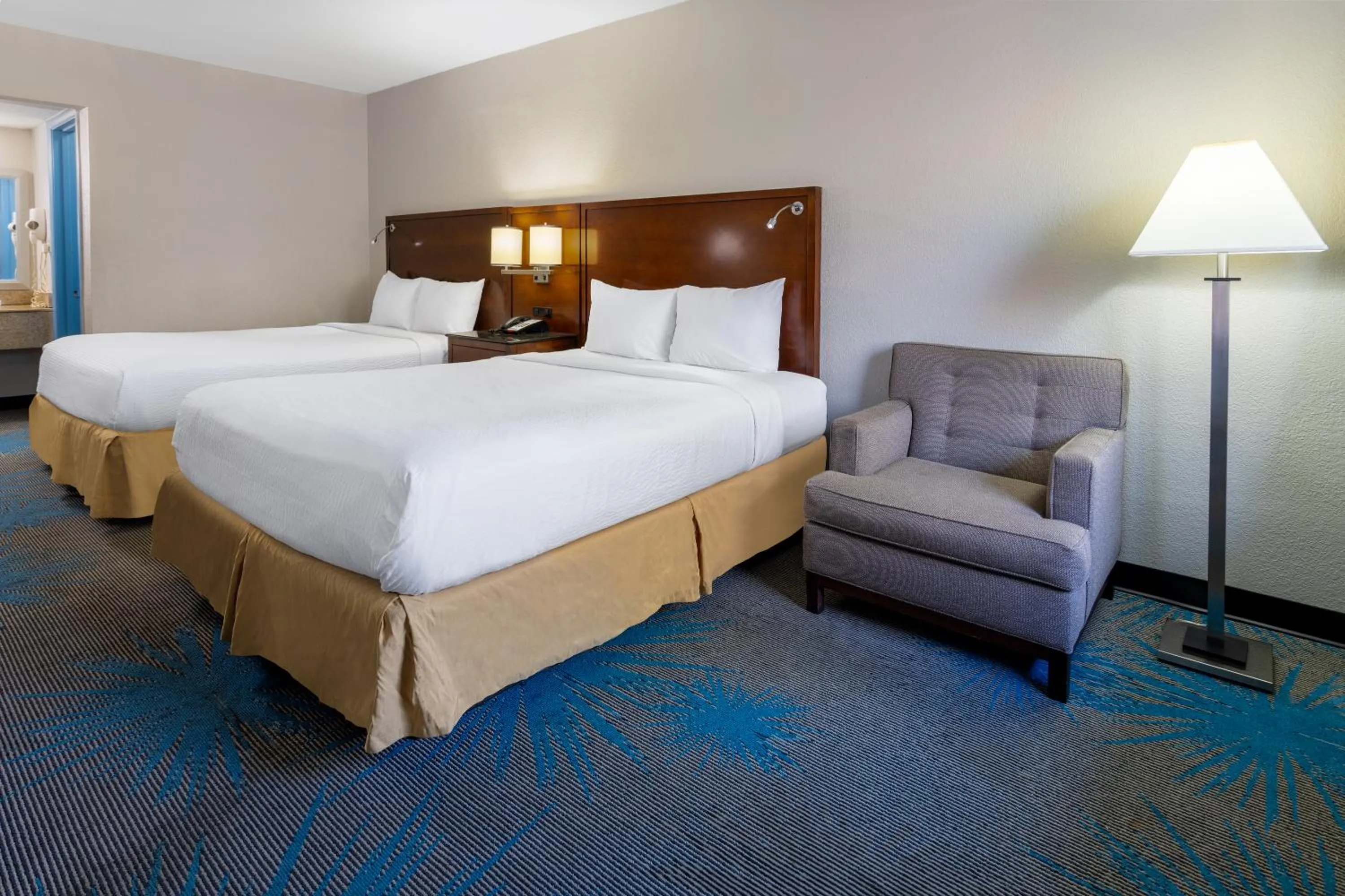 Bed in Days Inn by Wyndham Columbia