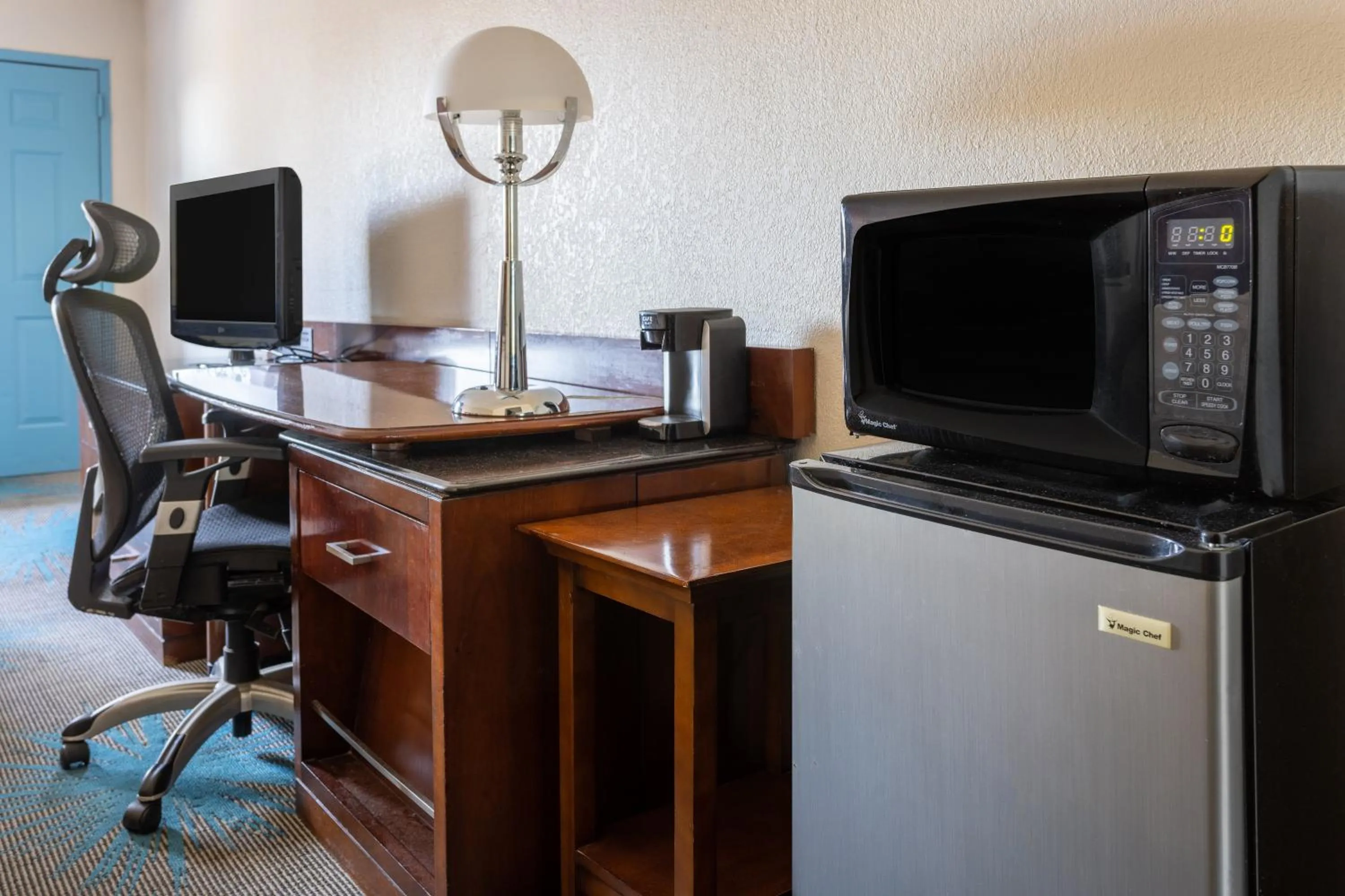 Days Inn by Wyndham Columbia