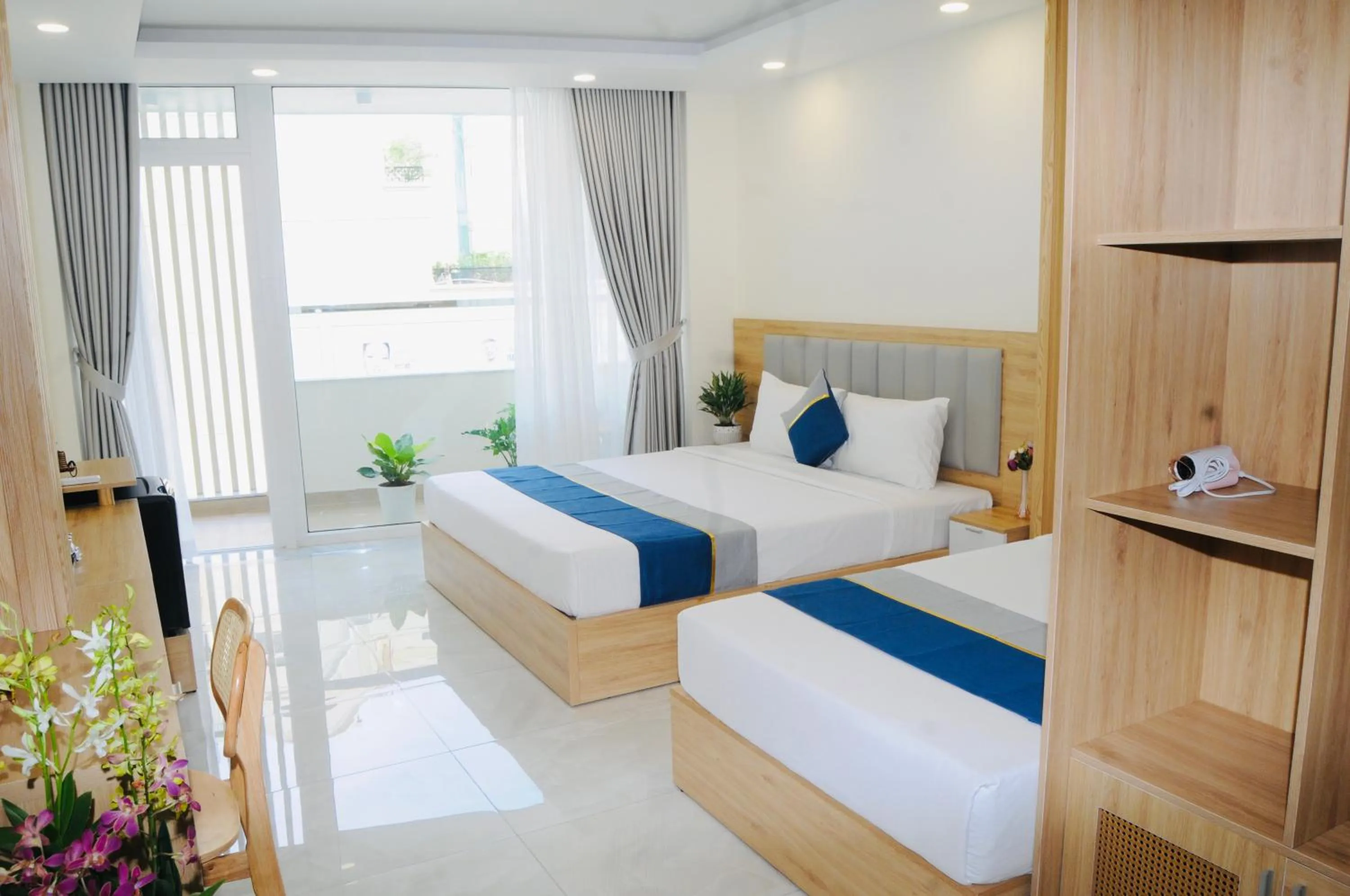 Bed in Ben Thanh Luxury Suite Hotel & Spa