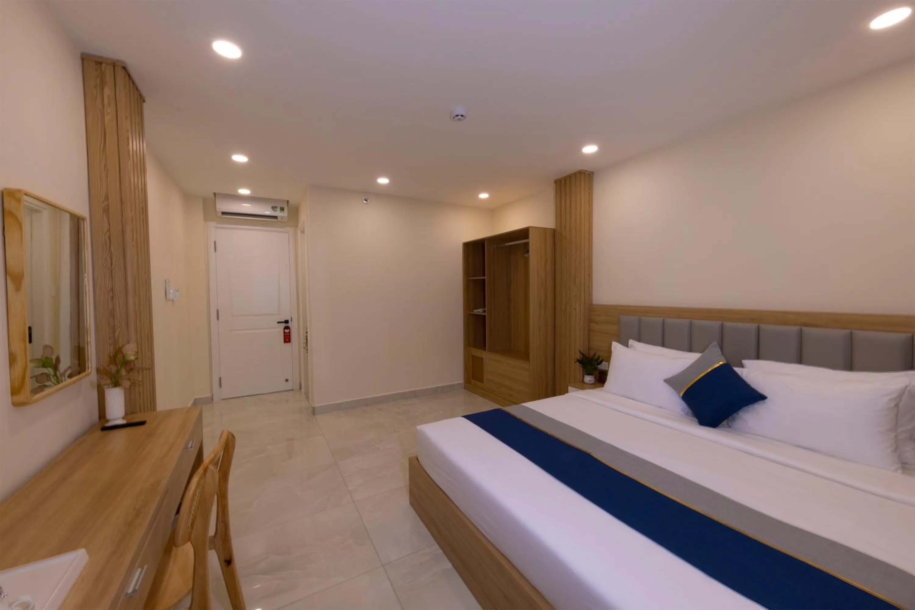 Bed in Ben Thanh Luxury Suite Hotel & Spa