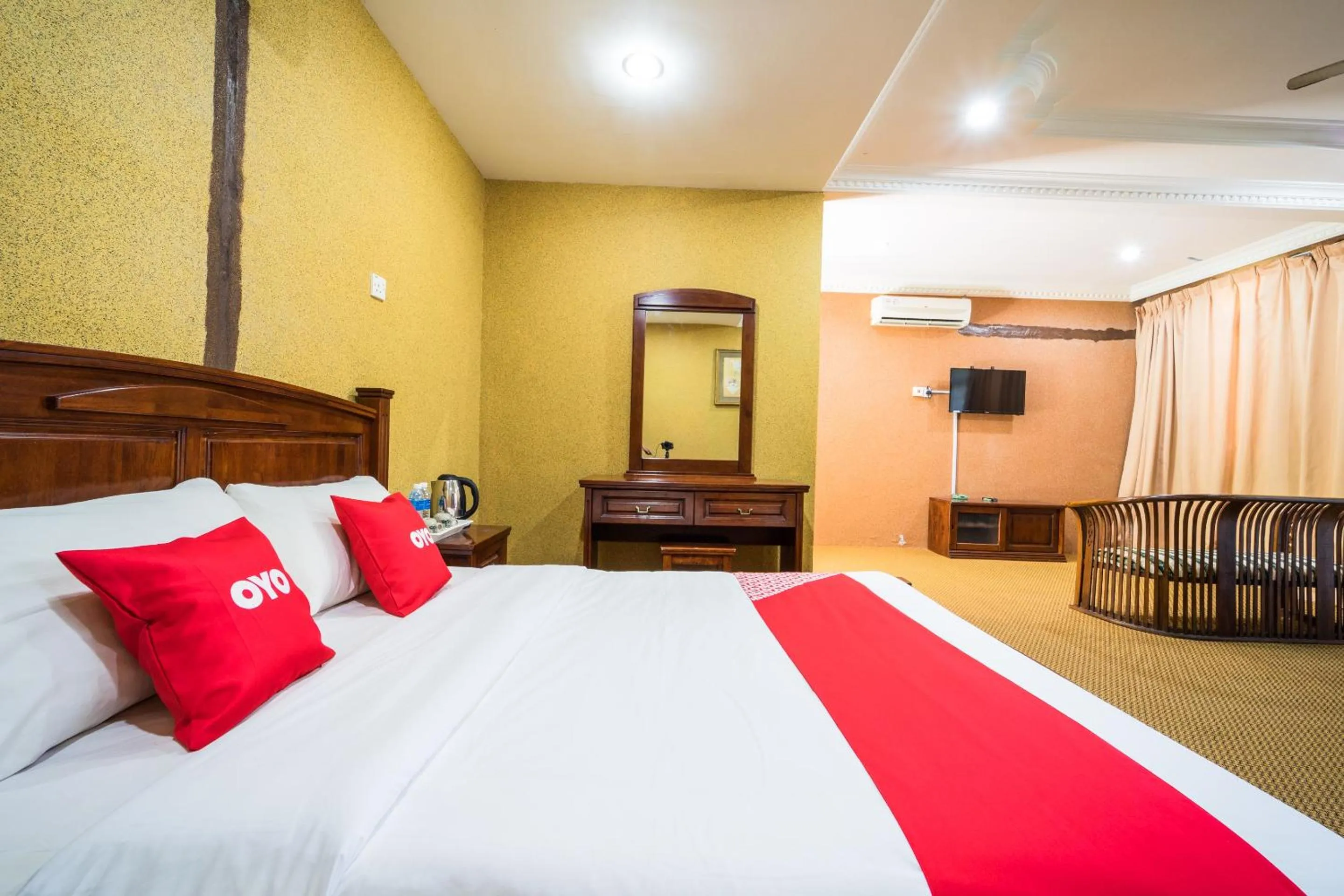 Bedroom, Bed in Hotel O Terap Inn Kuala Nerang