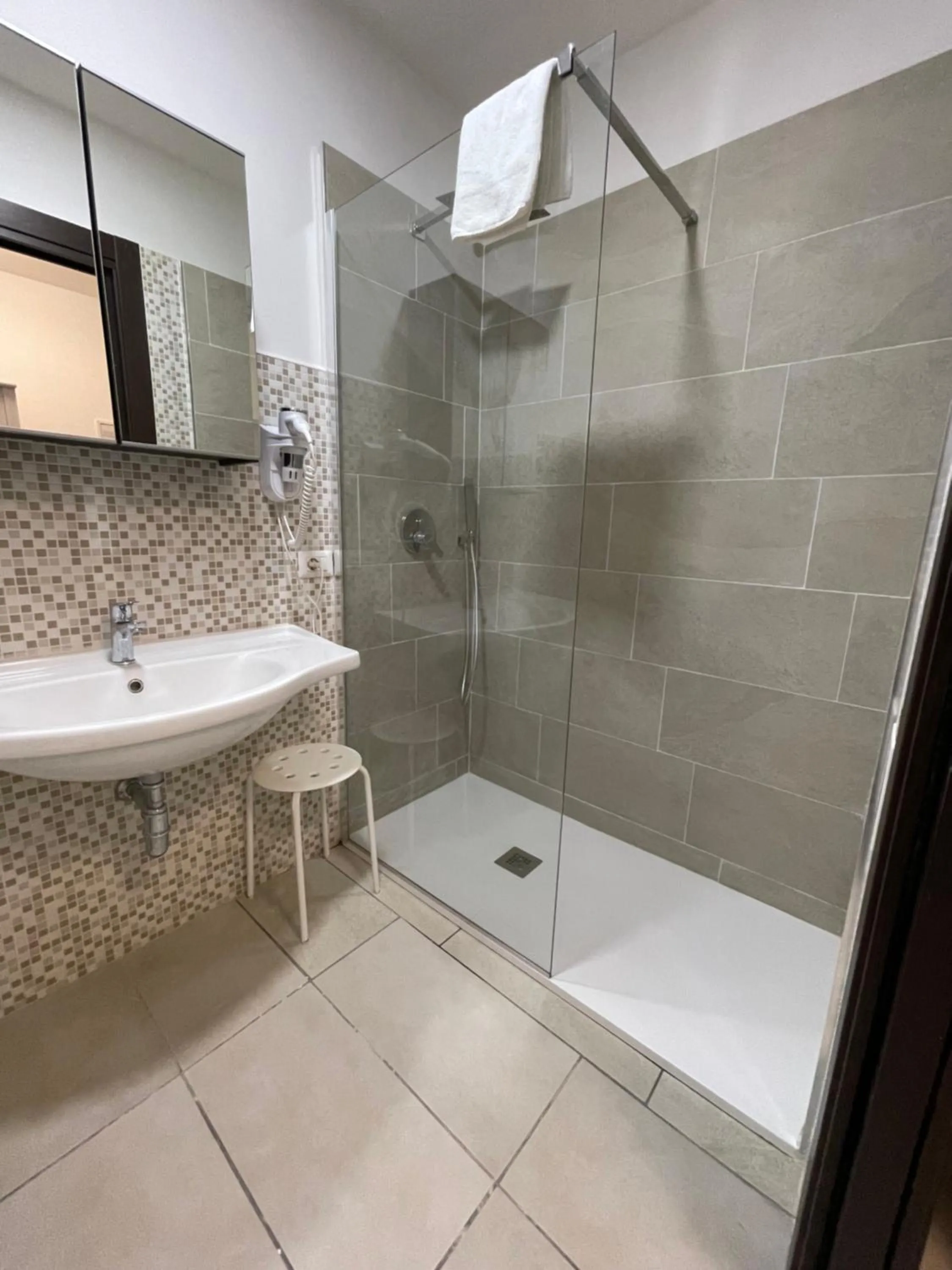 Shower in Zia Bi Bed and Breakfast