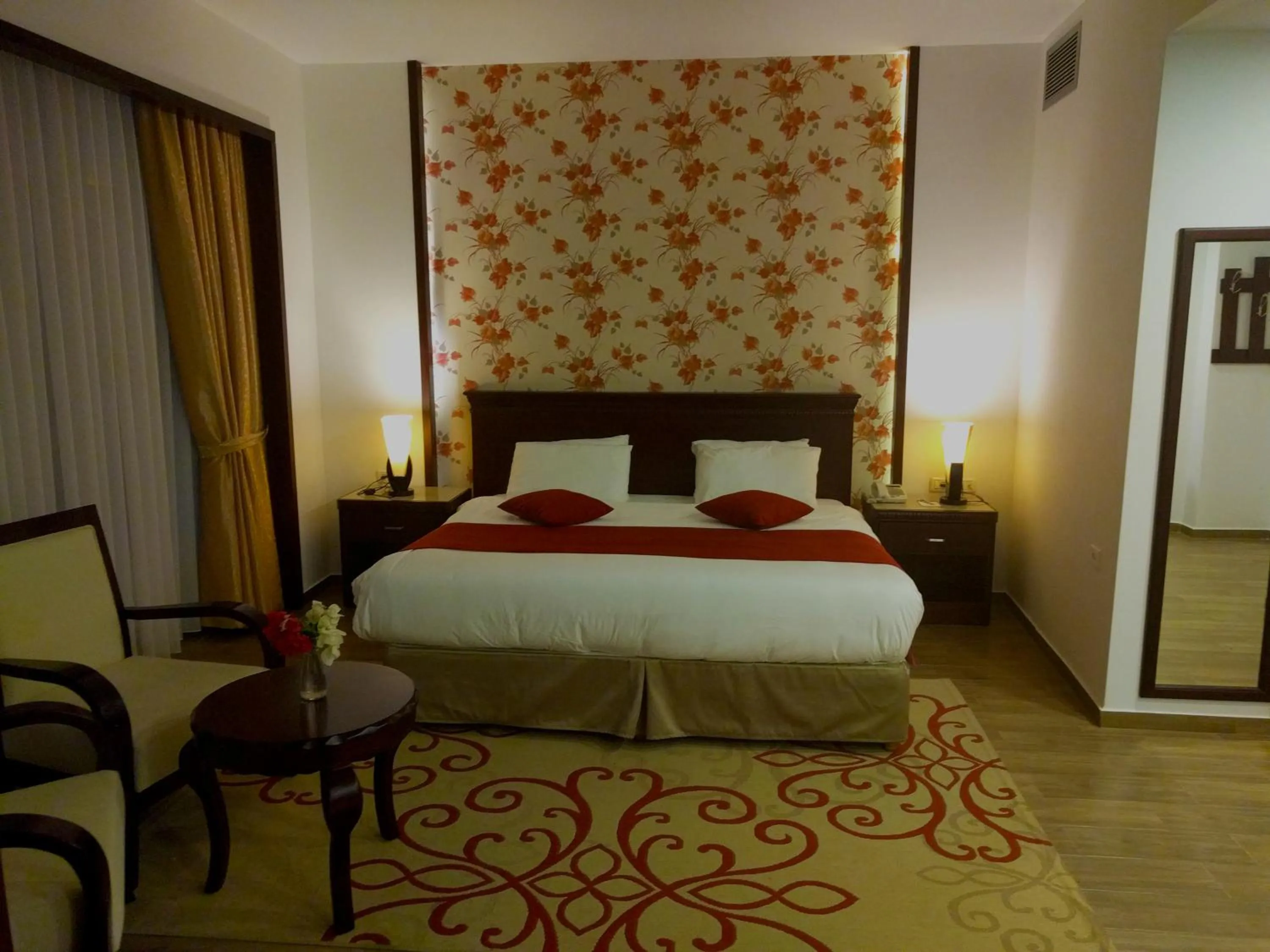 Photo of the whole room, Bed in City Inn Palace Hotel