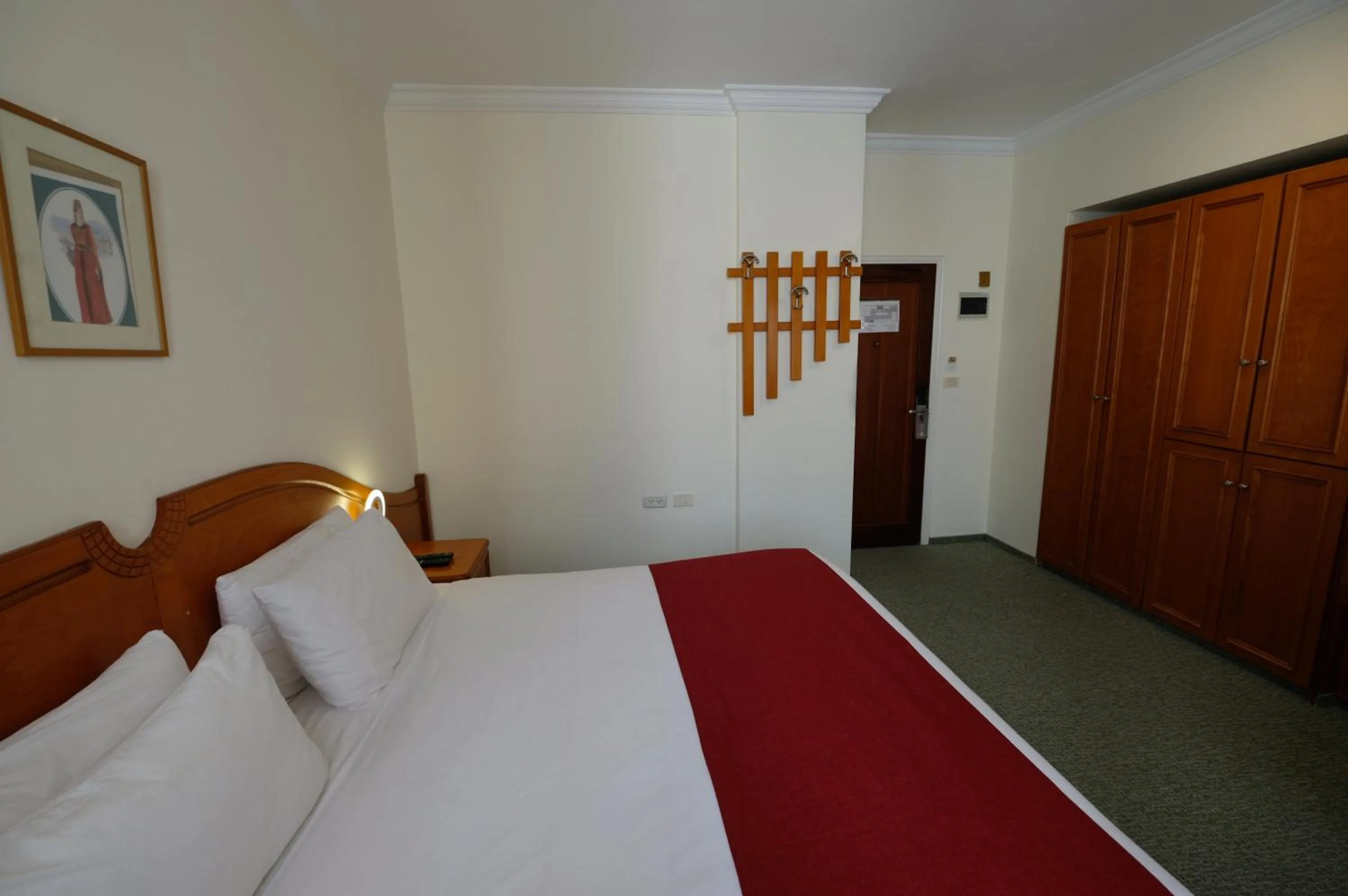 Photo of the whole room, Bed in City Inn Palace Hotel