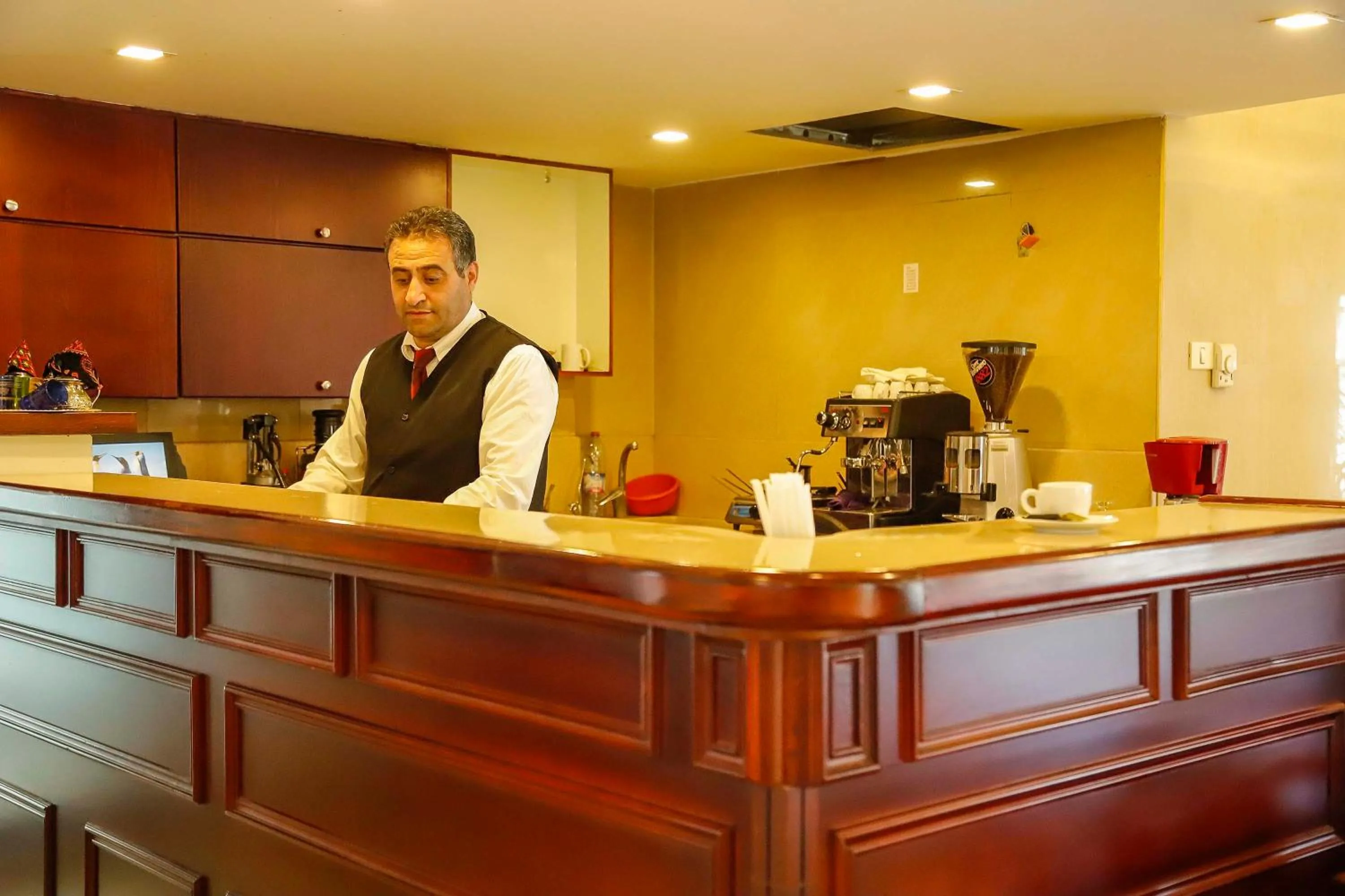 Staff in City Inn Palace Hotel