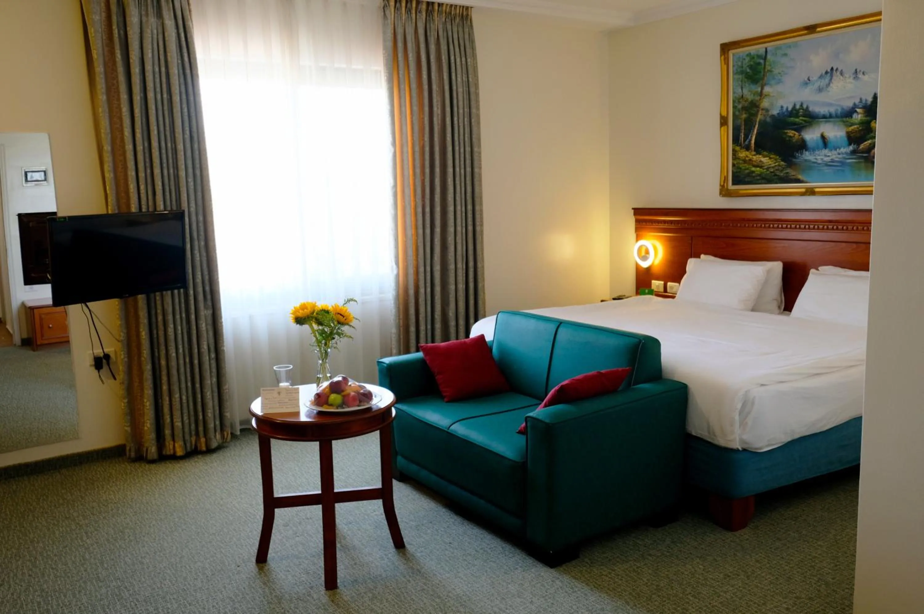 Bed in City Inn Palace Hotel