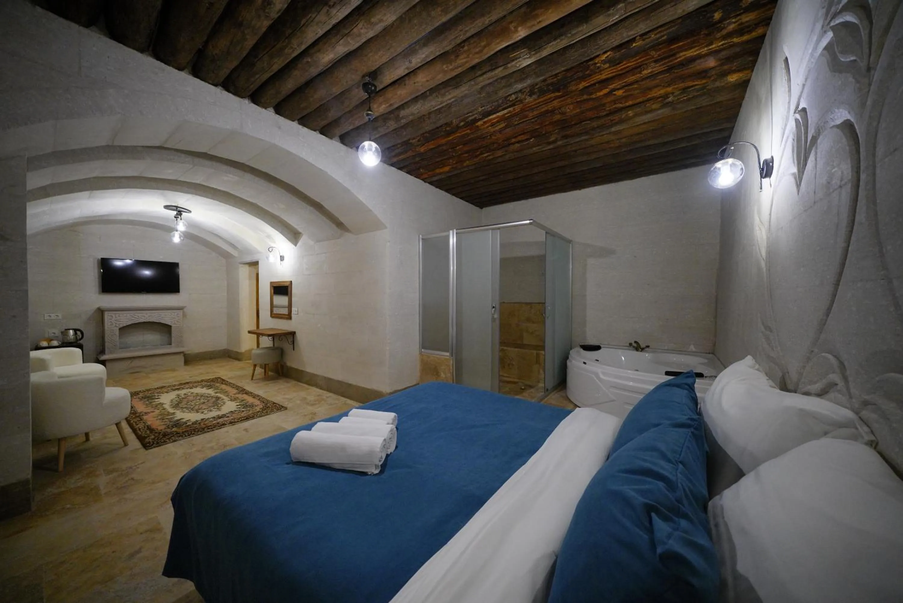 Bed in Mayda Cappadocia