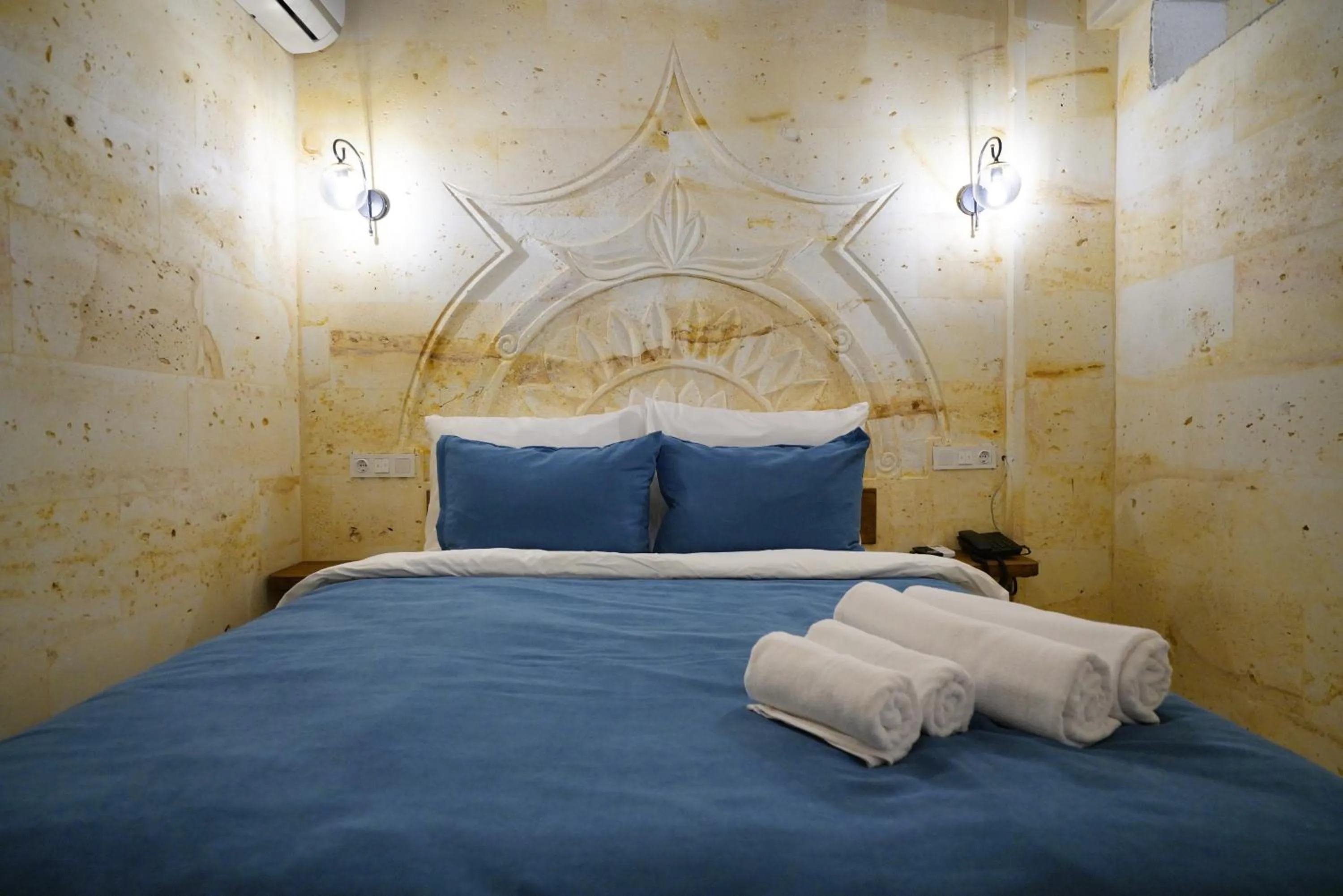 Bed in Mayda Cappadocia