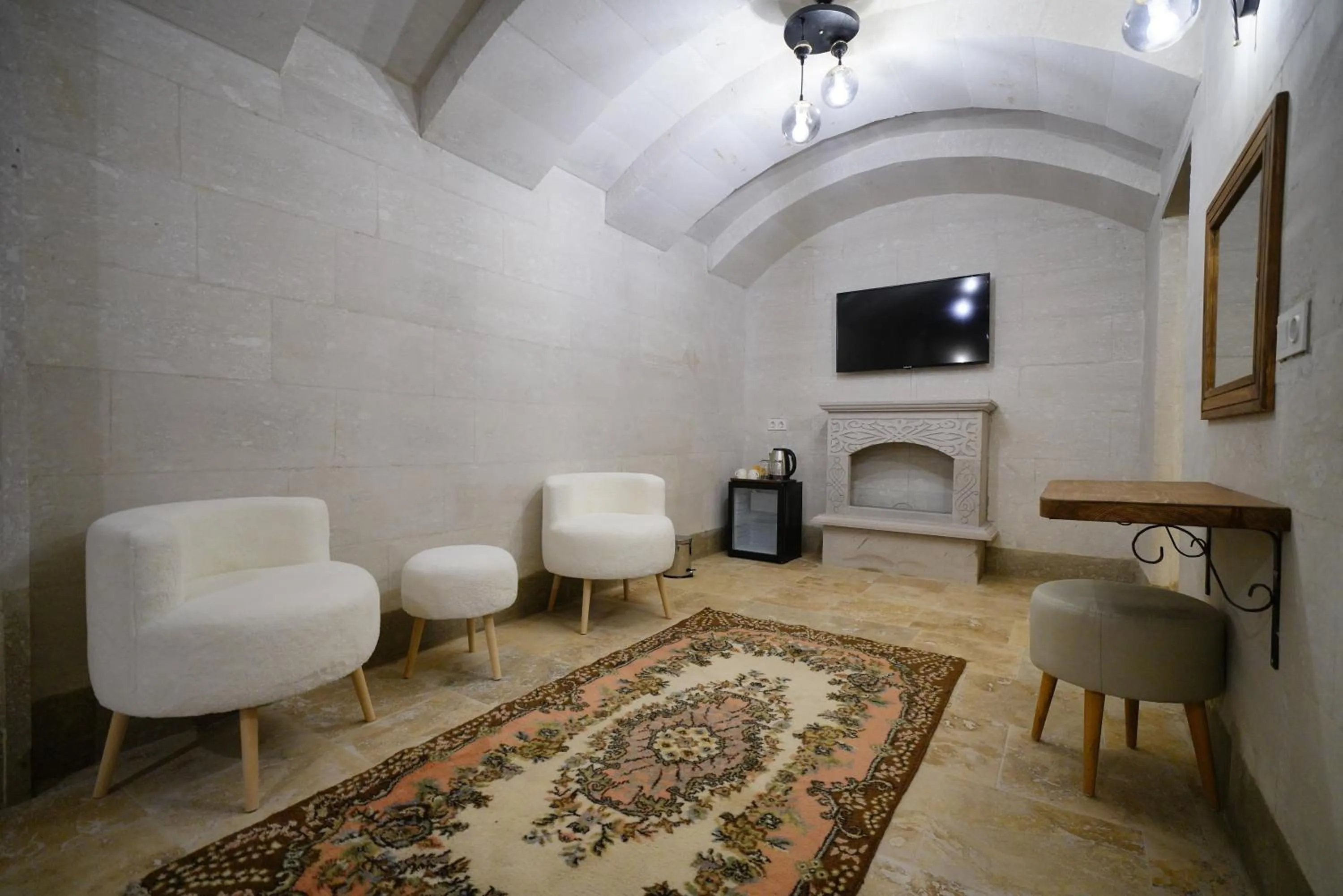 Communal lounge/ TV room in Mayda Cappadocia