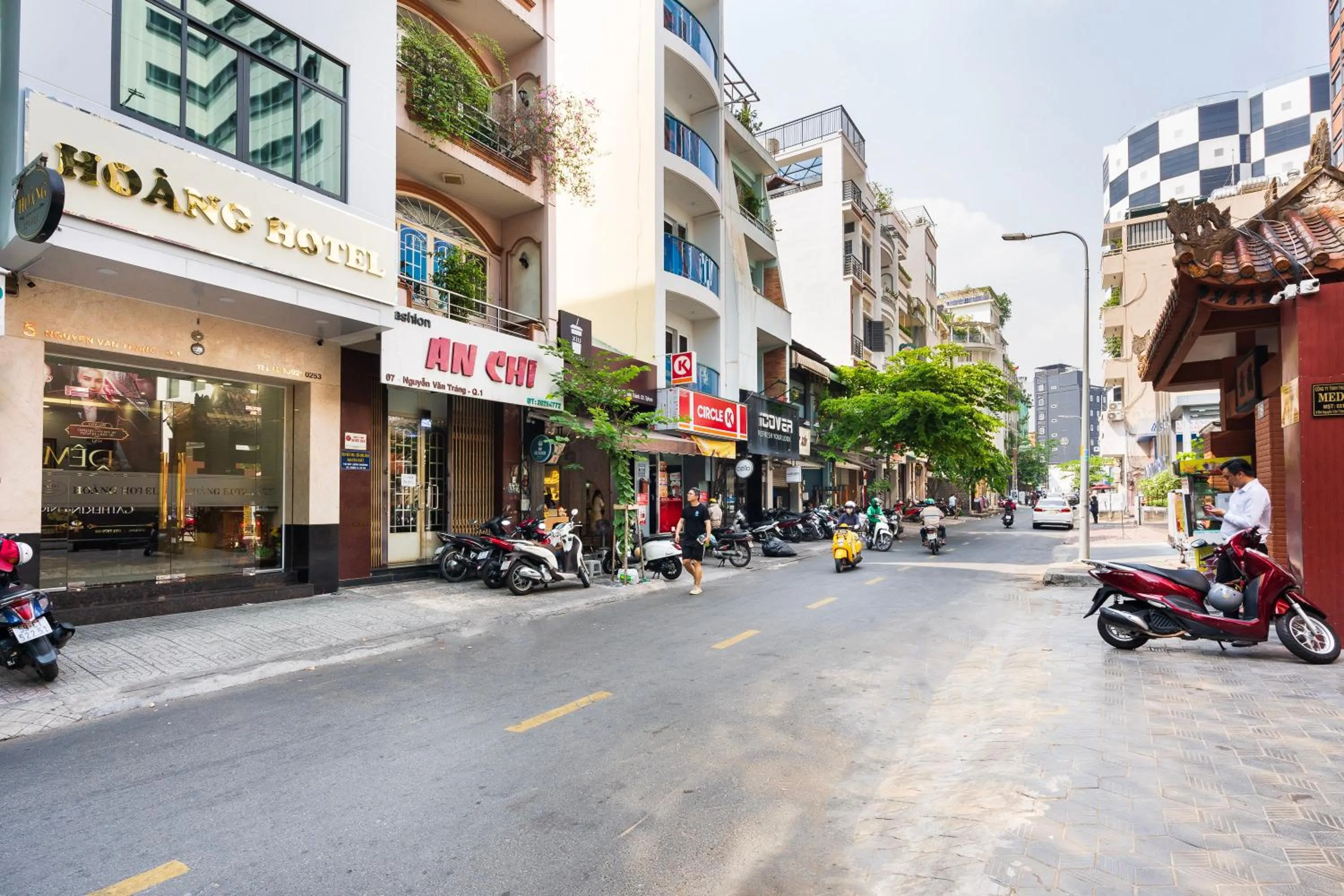 Logo/Certificate/Sign in Hoang Luxury Hotel Dist 1 Ho Chi Minh