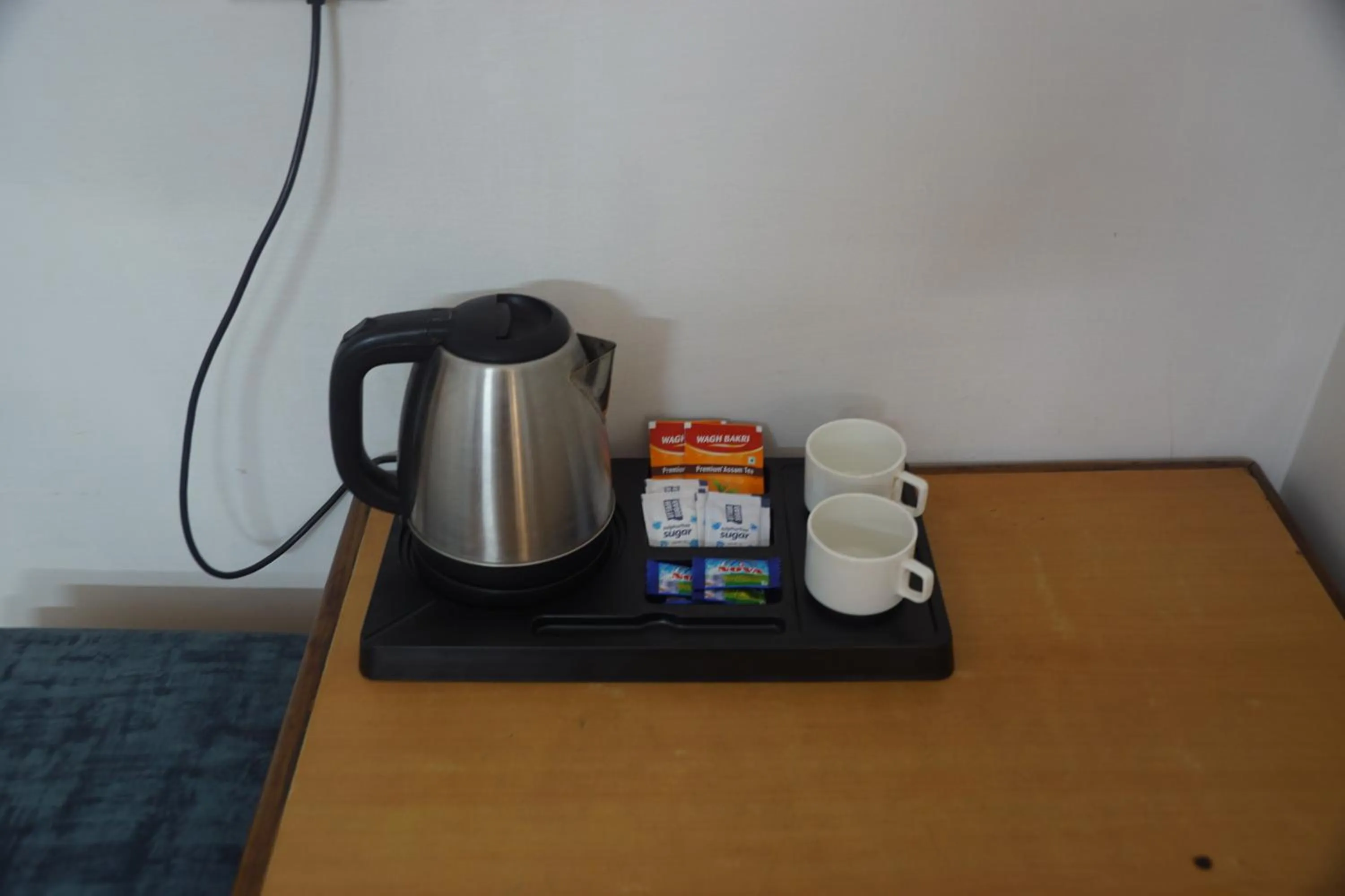 Coffee/tea facilities in Subhash Hotel
