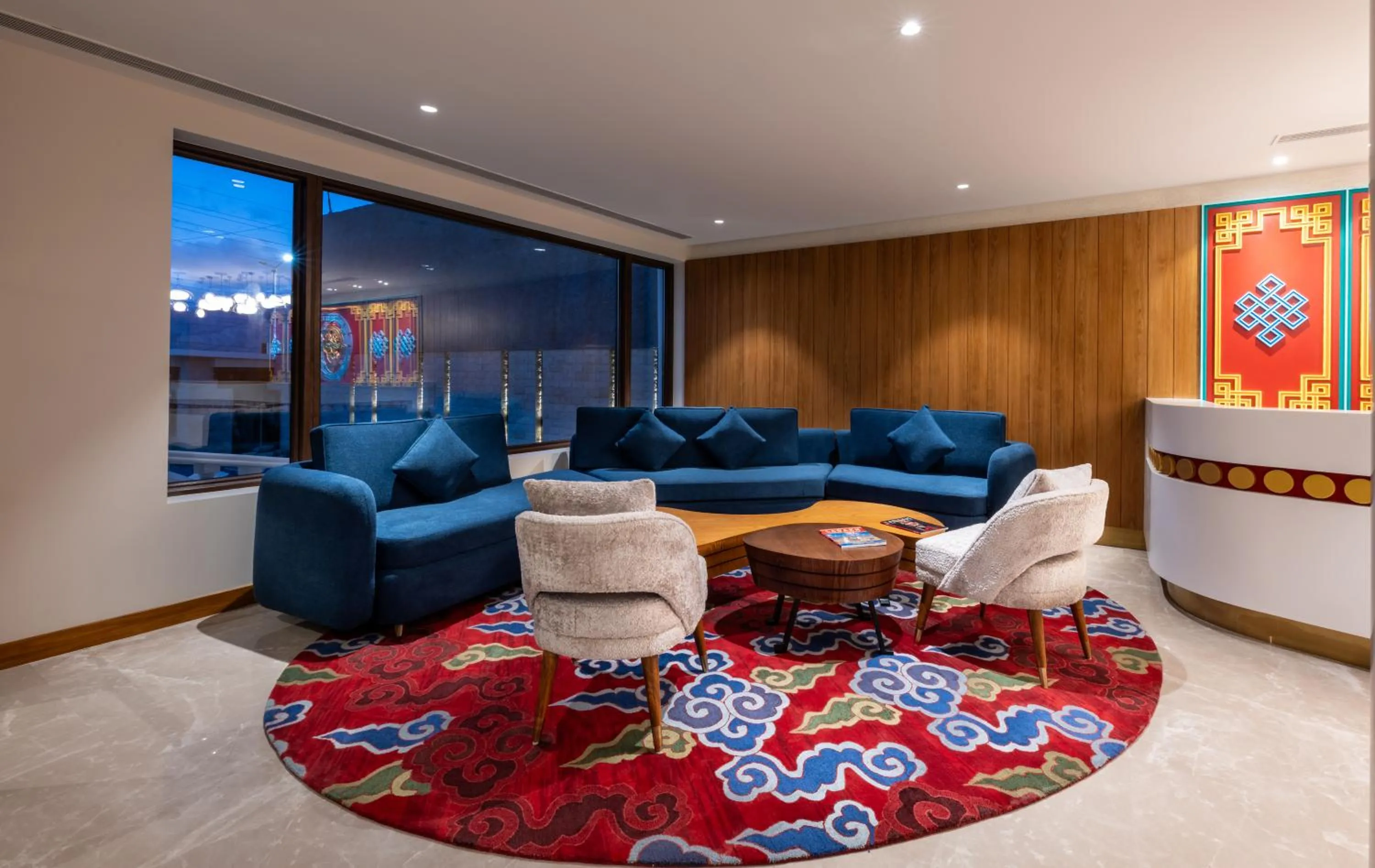 Seating area in Charmwood Hotel