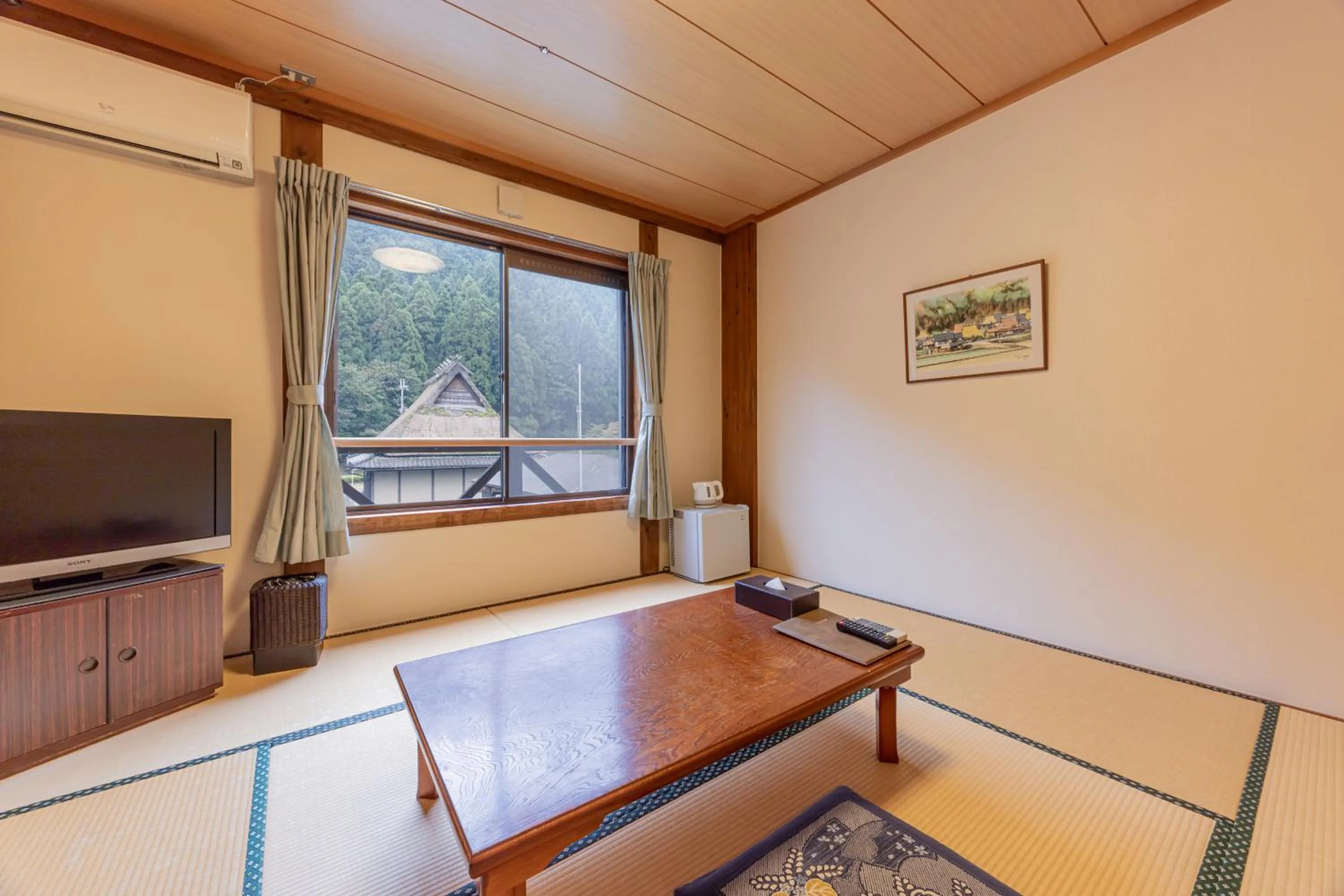 Photo of the whole room in Miyama Nature and Culture Village Kajikaso