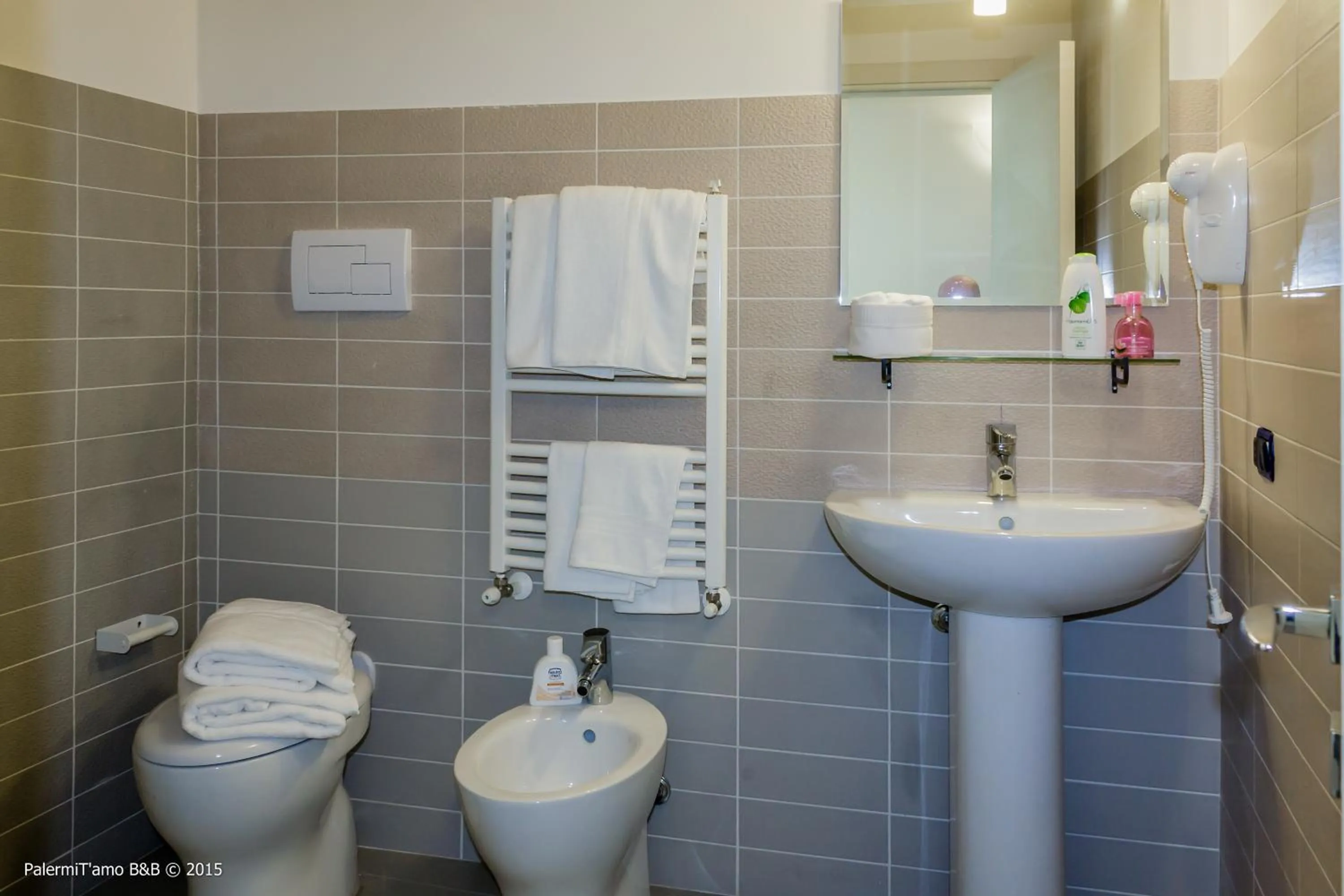 Bathroom in PalermiT'Amo