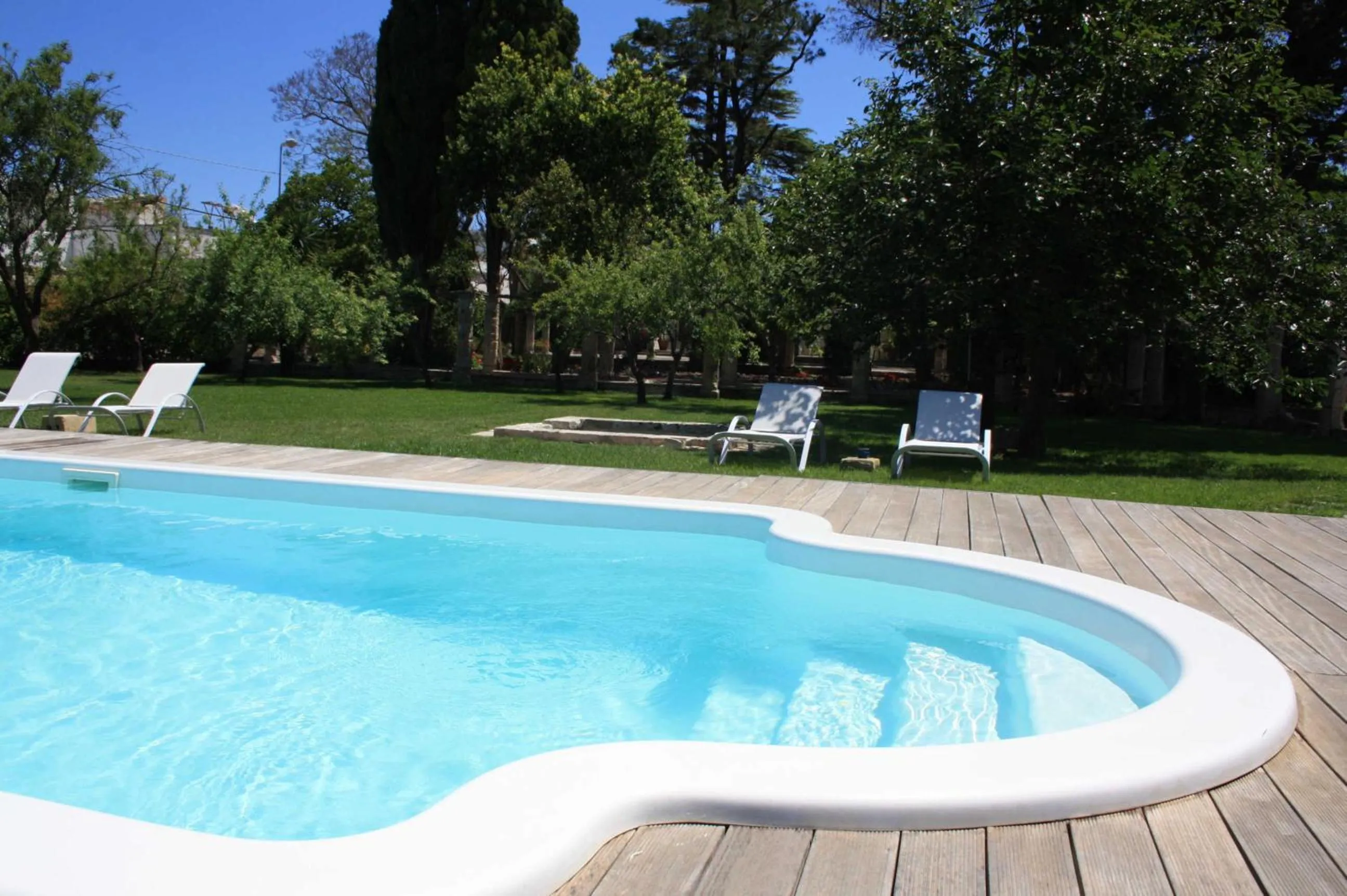 Swimming pool in Castello di Casamassella - Marea Stays Collection