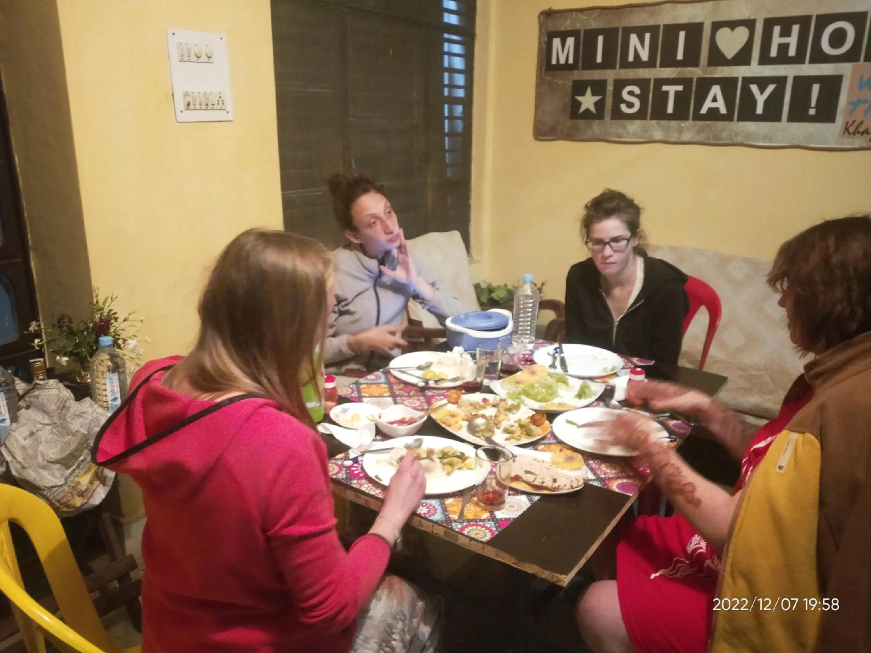 Food and drinks in Mini Homestay