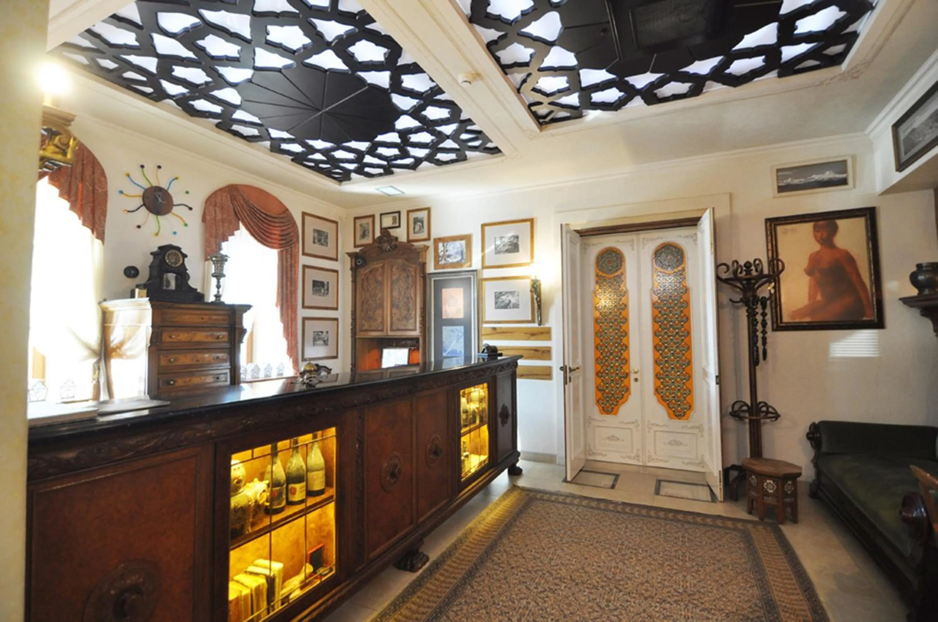 Lobby or reception in Vinotel Boutique Hotel