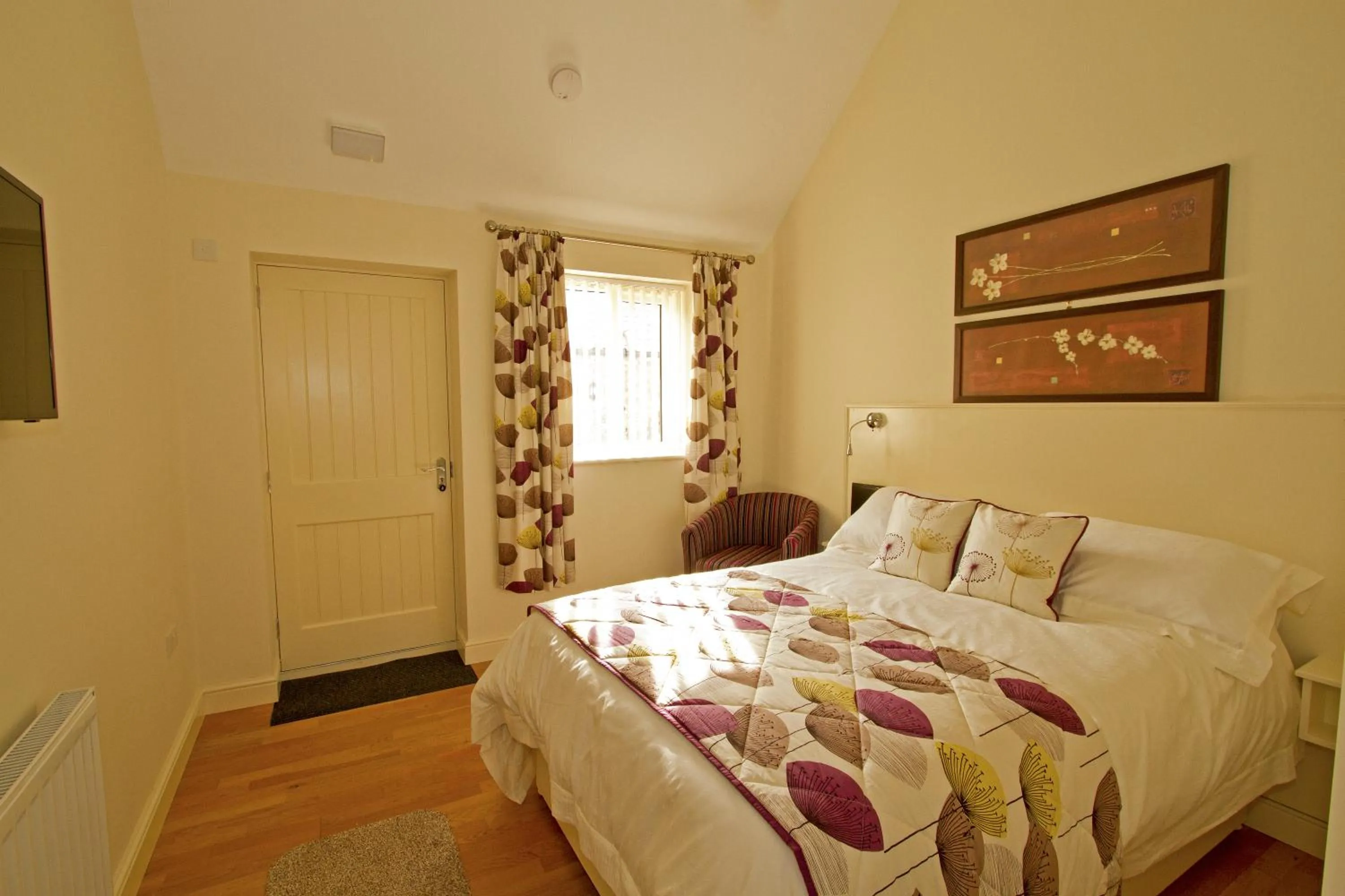 Bedroom in Meals Farm - Courtyard Room