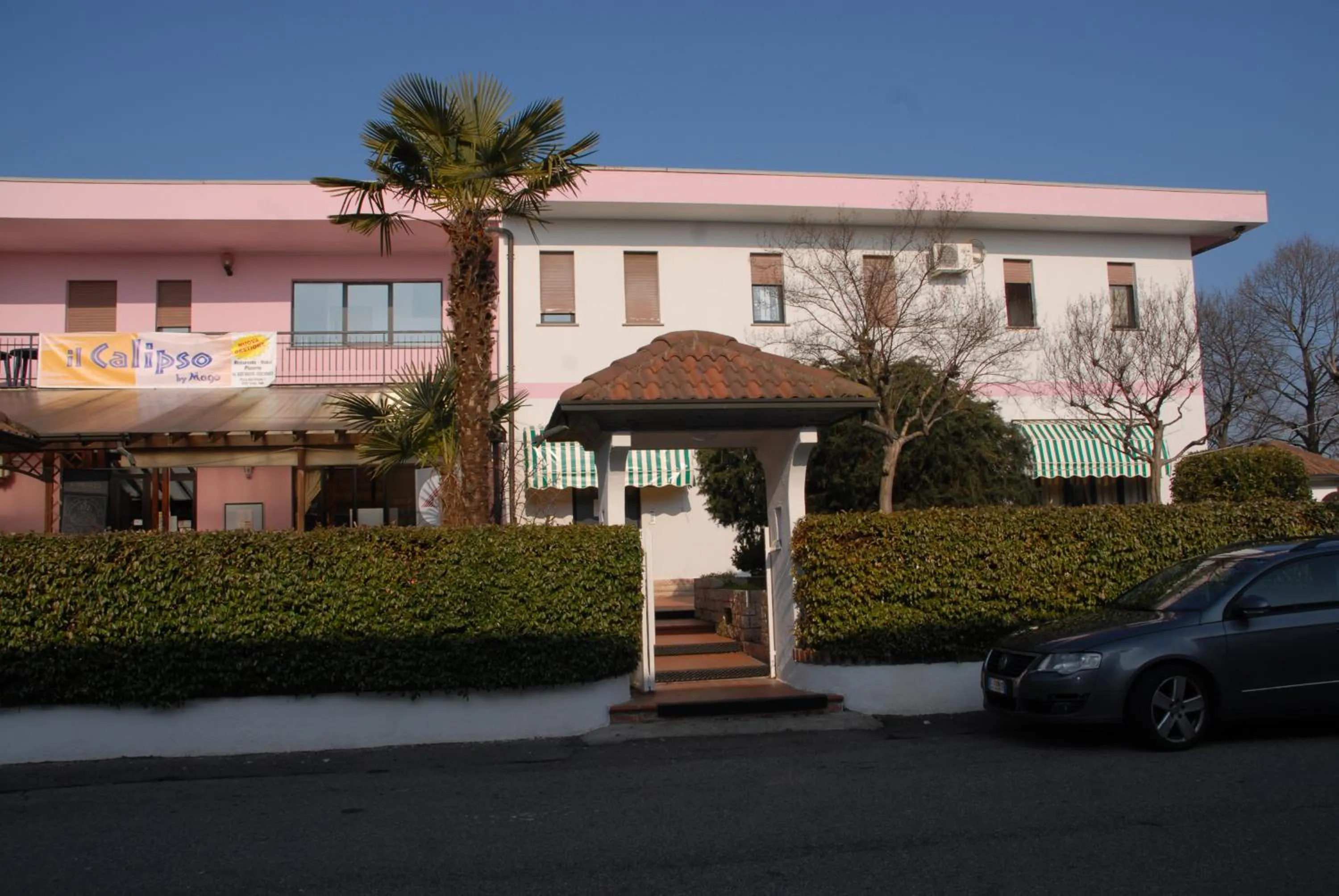 Quiet street view in Hotel Ristorante Il Calipso by Mago