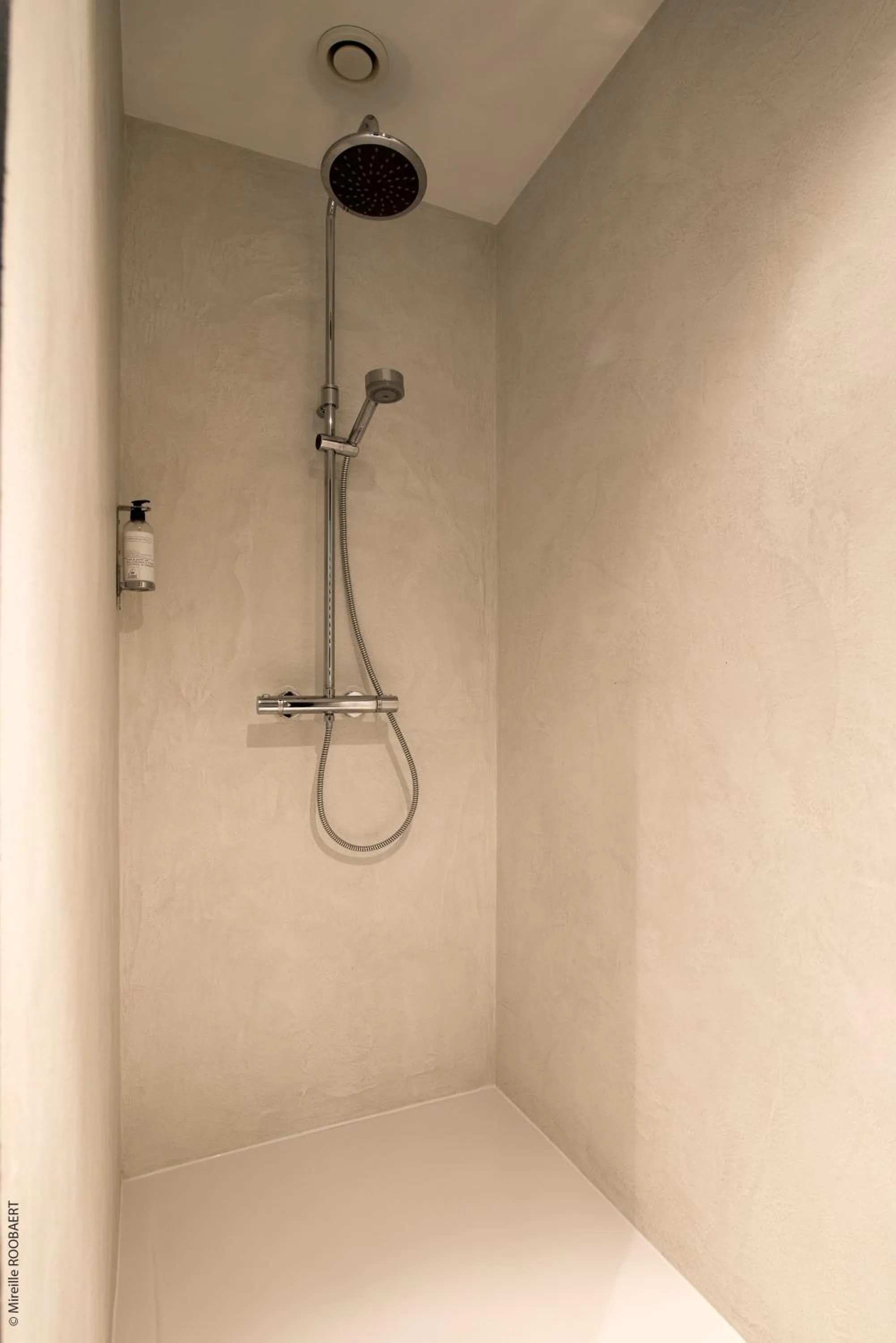 Shower in Smartflats Premium - Palace du Grand Sablon