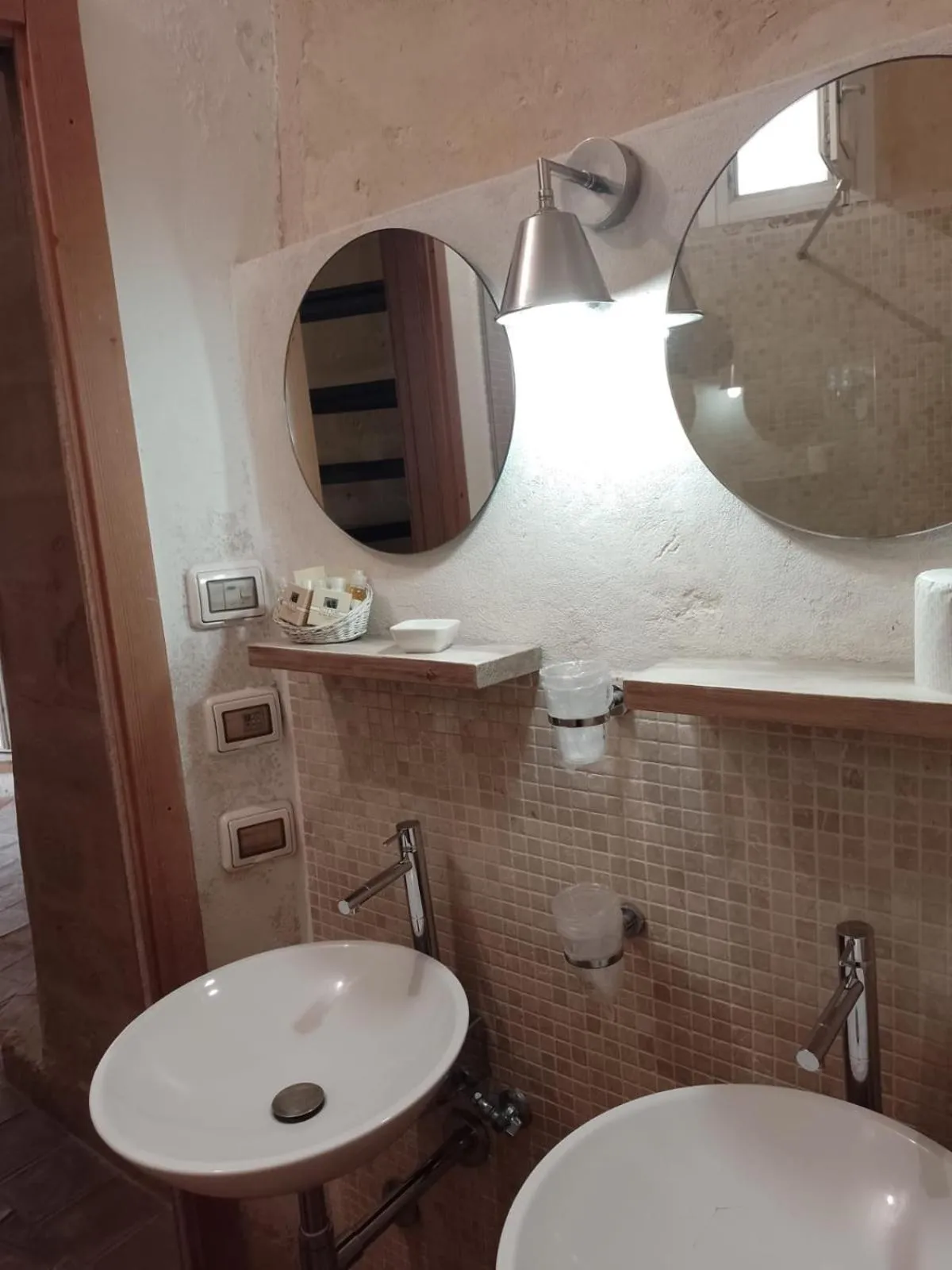 Bathroom in L'Hotel In Pietra