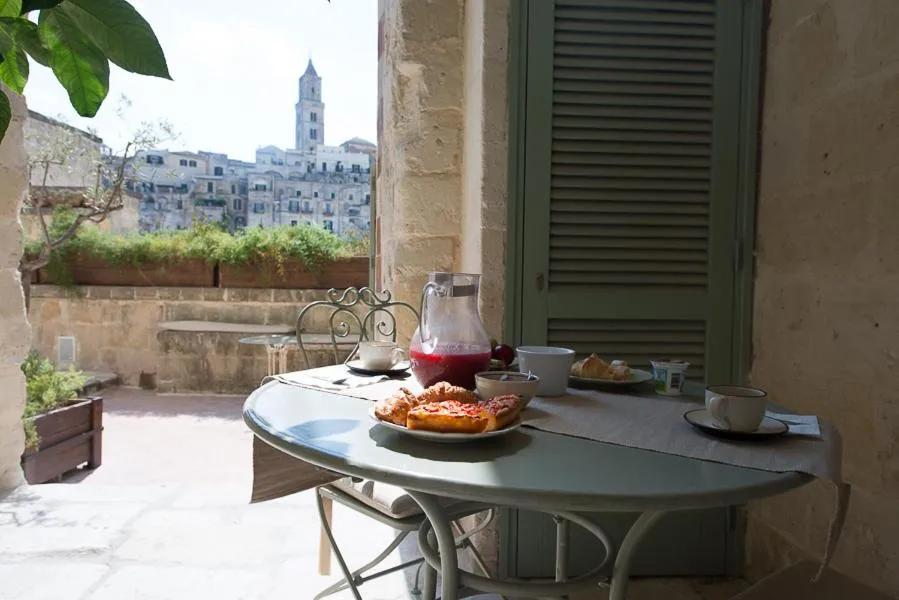 Patio in L'Hotel In Pietra