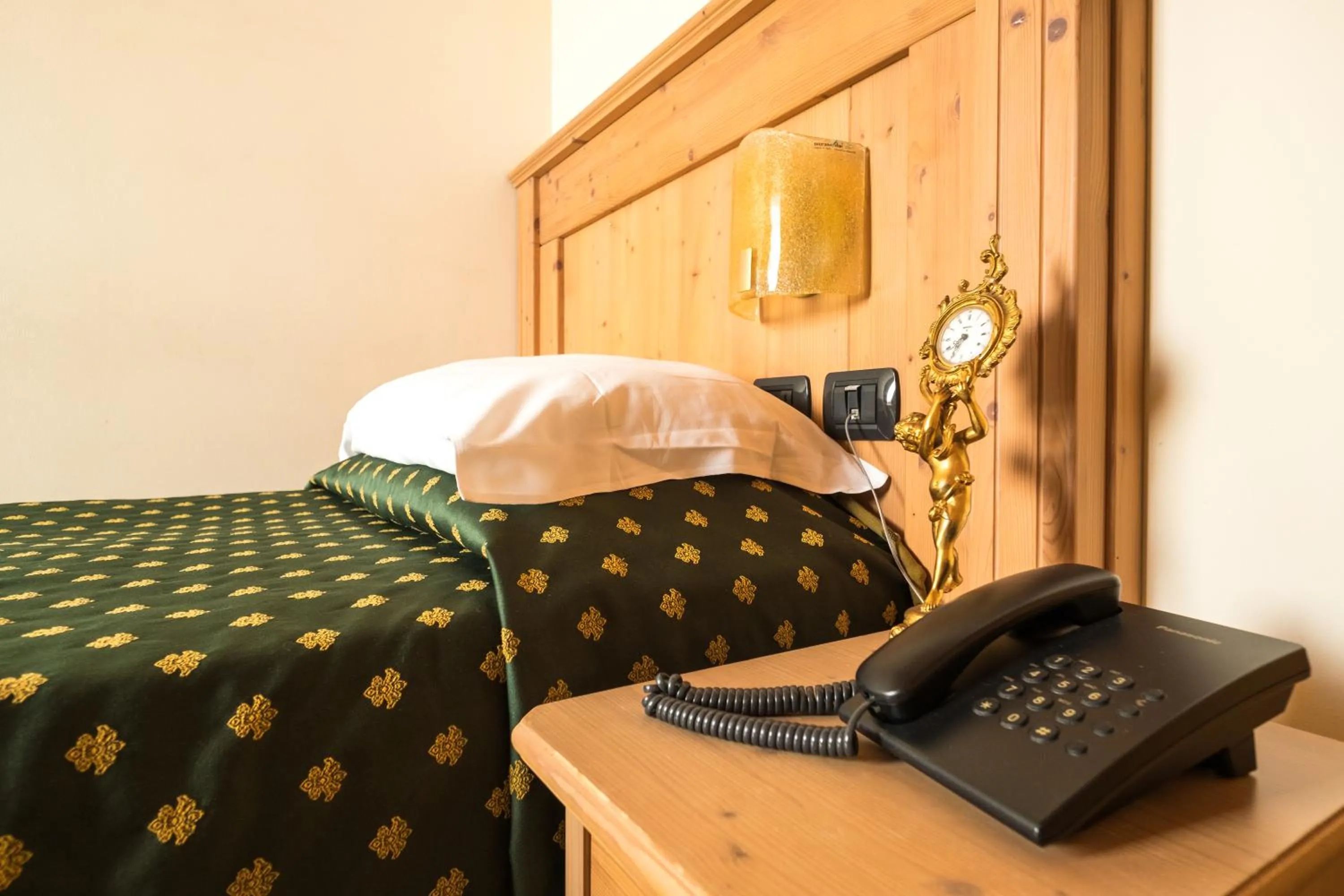 Bed in Hotel Dall'Ongaro