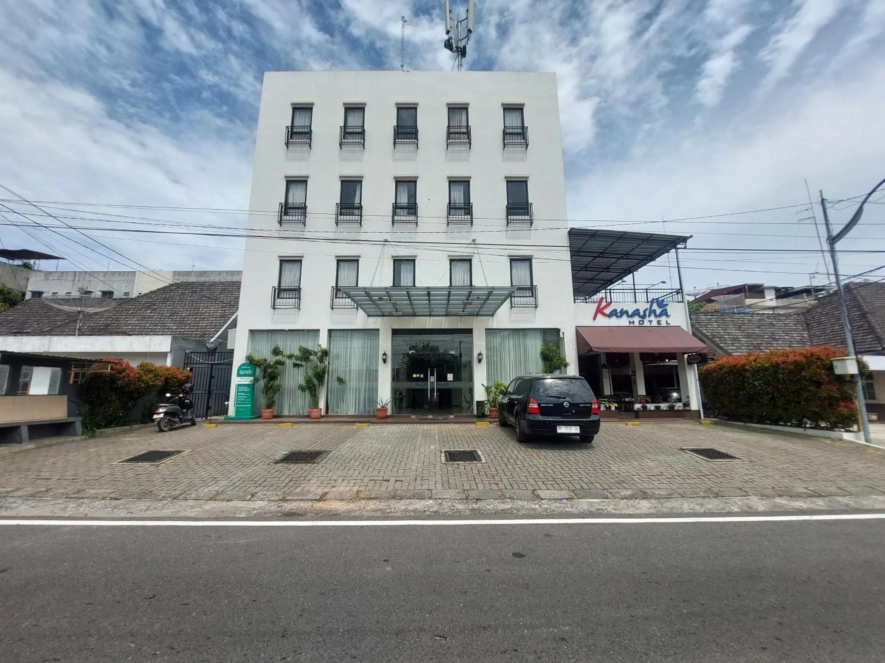 Property building in Kanasha Islami