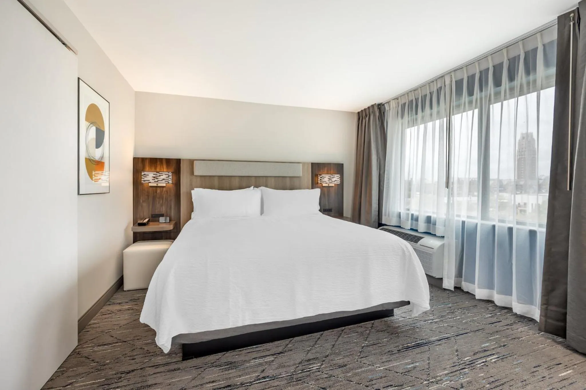 Photo of the whole room, Bed in Holiday Inn Express & Suites Nashville West End - Univ Area by IHG