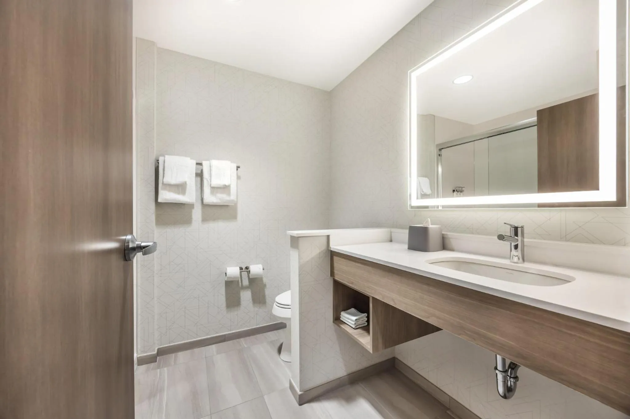 Photo of the whole room in Holiday Inn Express & Suites Nashville West End - Univ Area by IHG