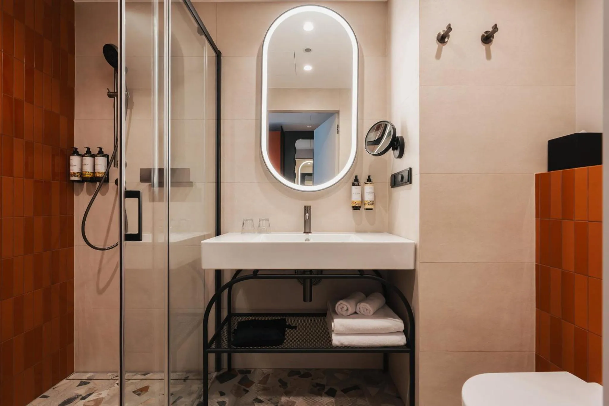 Photo of the whole room in Hotel Indigo Krakow - Wawel Castle by IHG